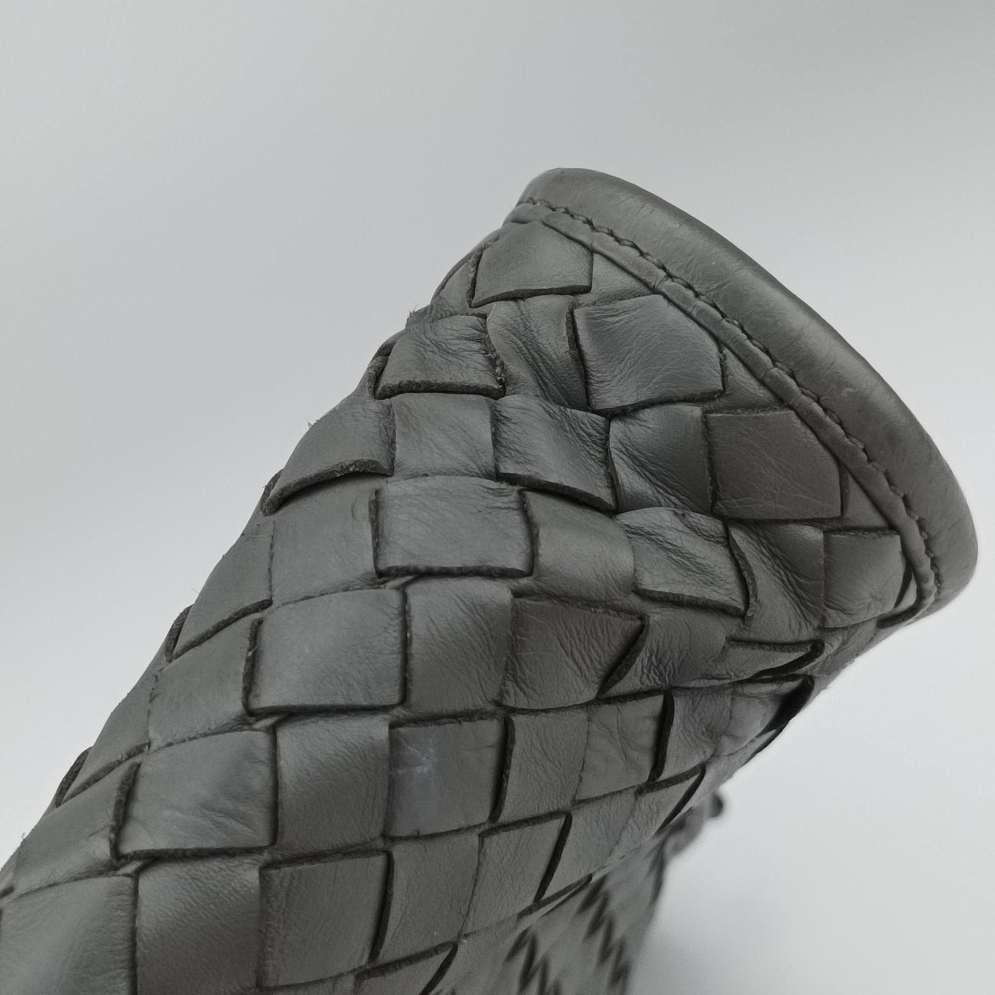 Secondhand Bottega Veneta Intrecciato Grey lambskin  handbag | stylenewstar