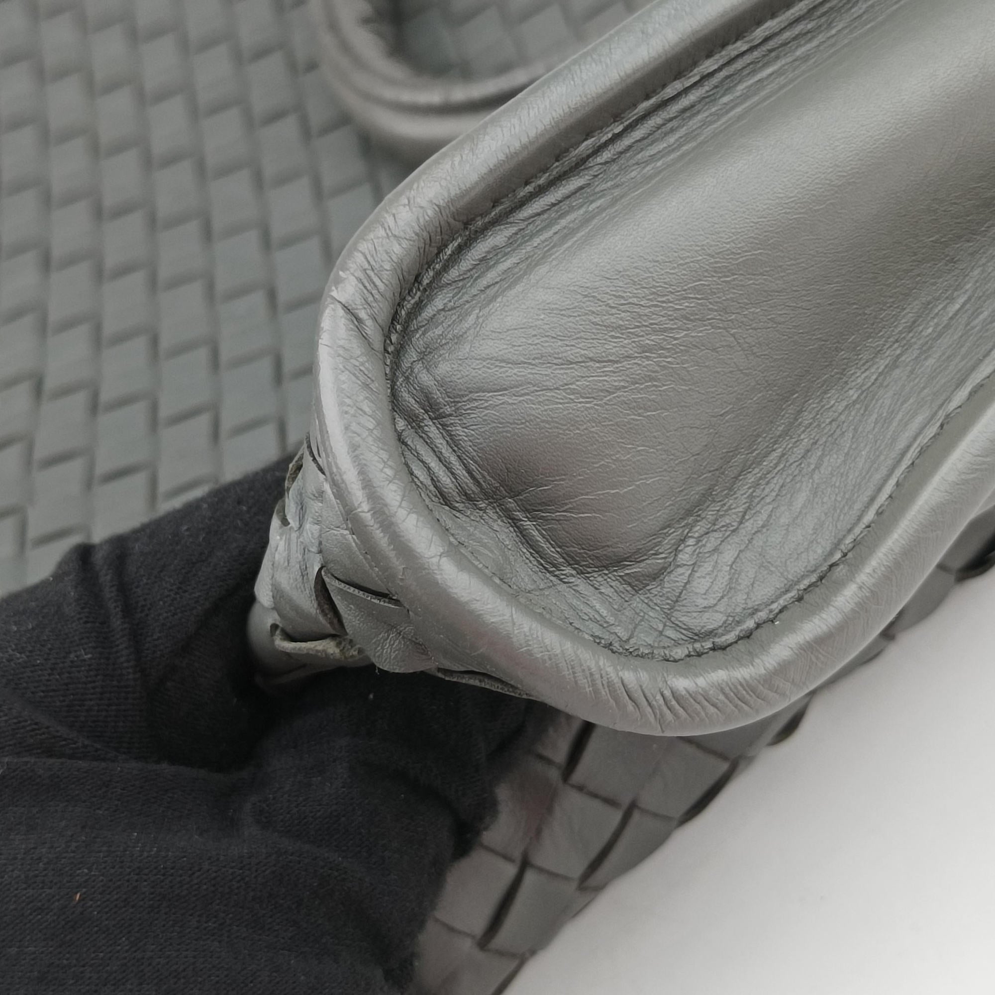 Secondhand Bottega Veneta Intrecciato Grey lambskin  handbag | stylenewstar