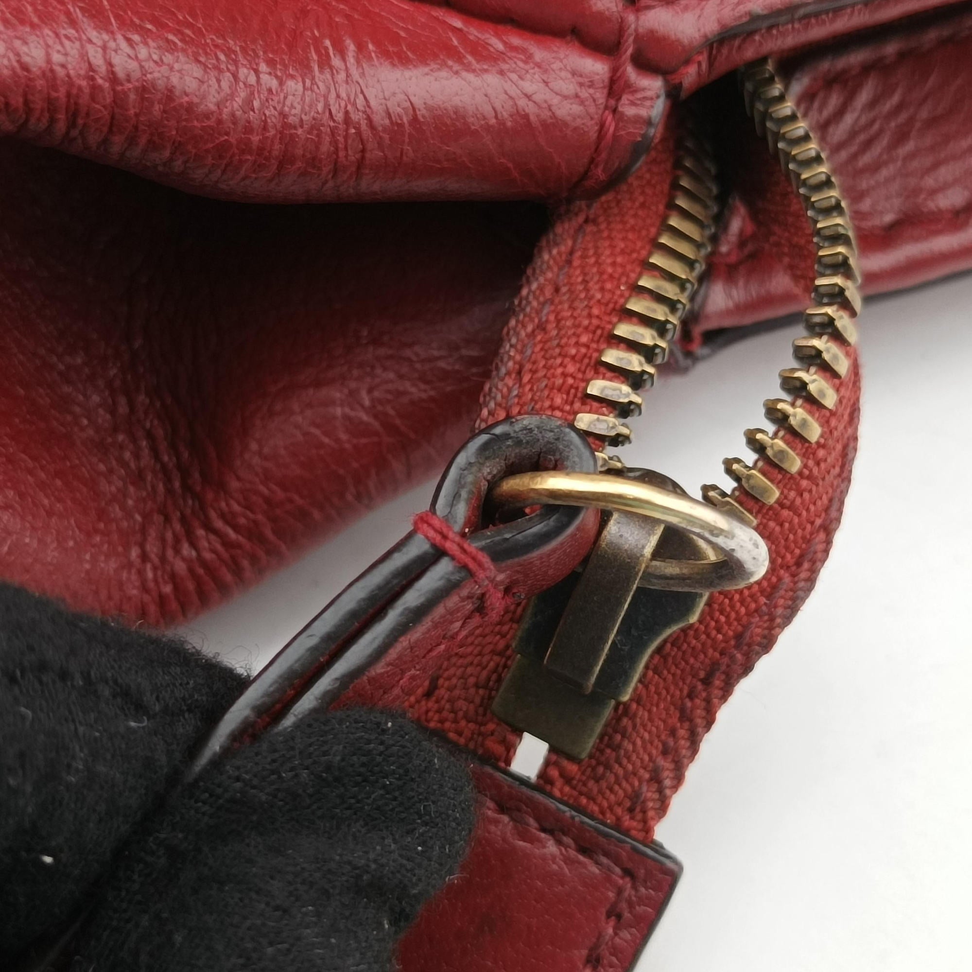 Pre-owned Gucci Re(Belle) Red Leather 516459 shoulderbag | stylenewstar