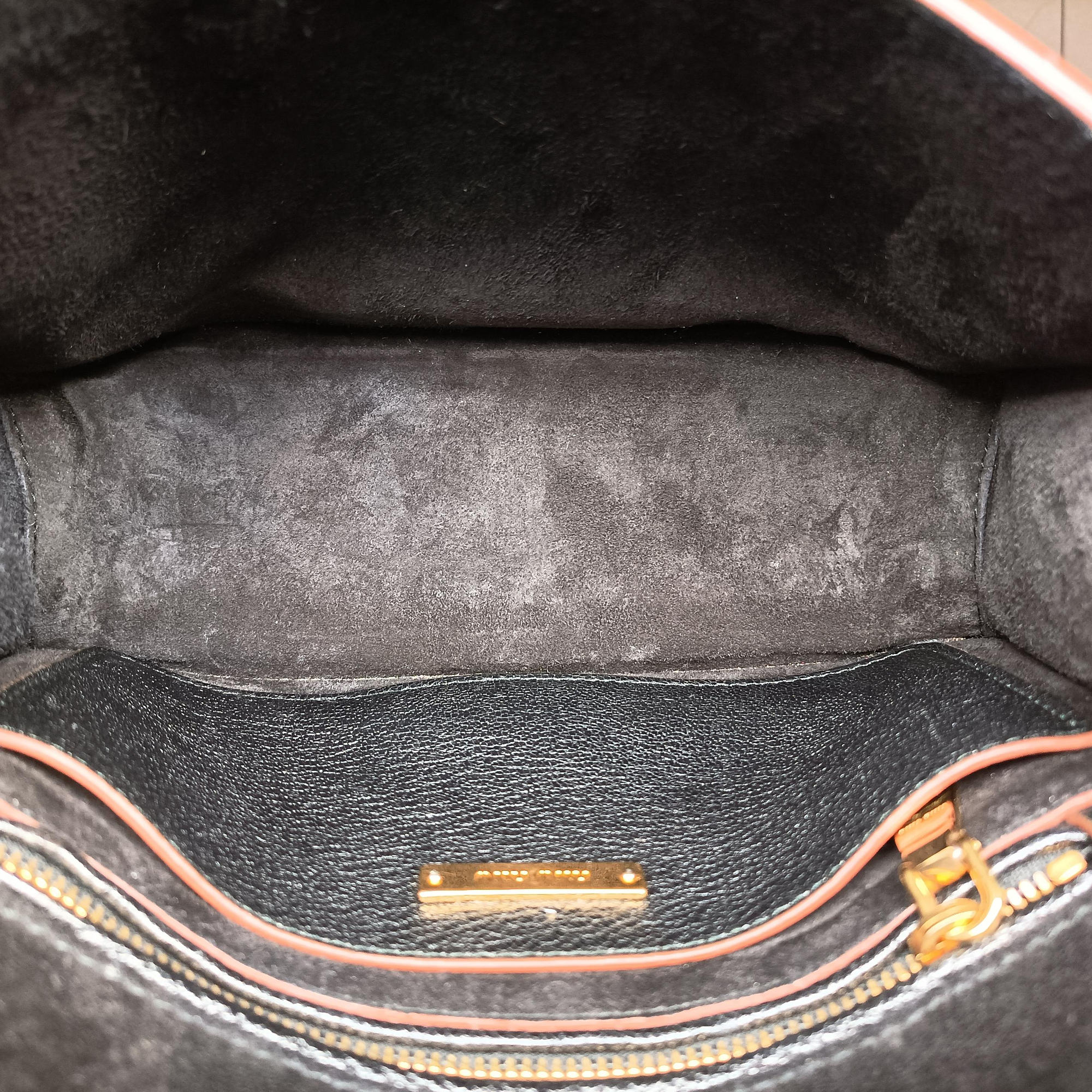 Pre-owned Miu Miu Miu Lady Black Leather  shoulderbag | stylenewstar