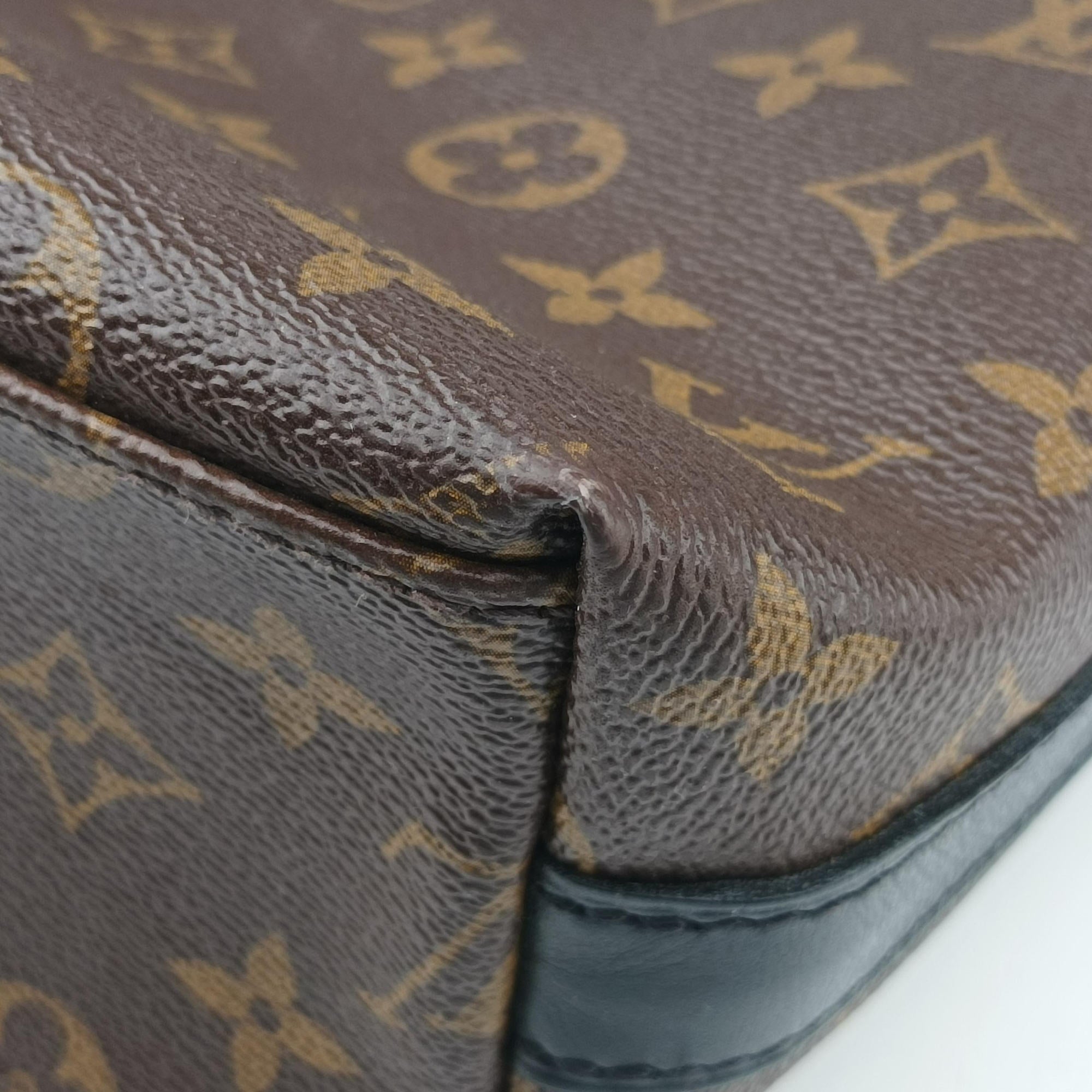 Pre-owned Louis Vuitton KITAN brown Monogram Canvas M40388 shoulderbag | stylenewstar
