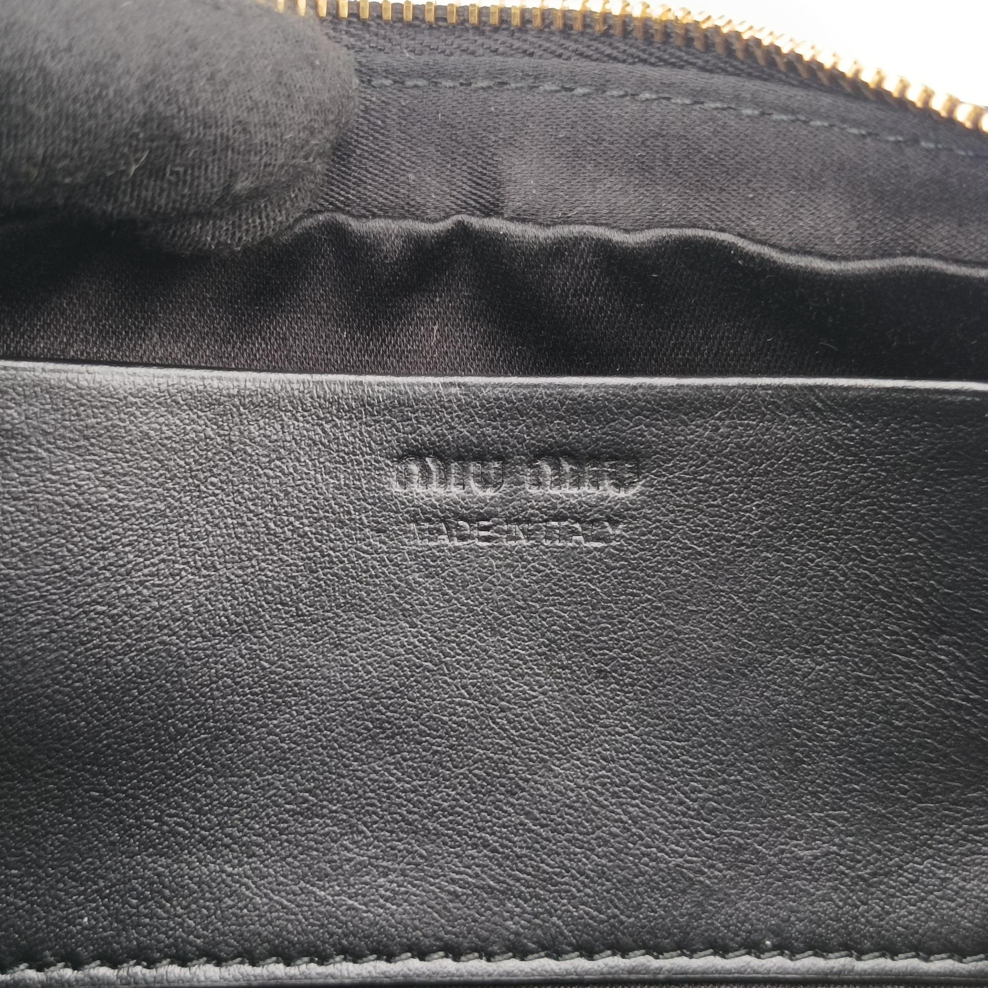 Pre-owned Miu Miu Logo belt Black leather  bum bag/waist bag | stylenewstar
