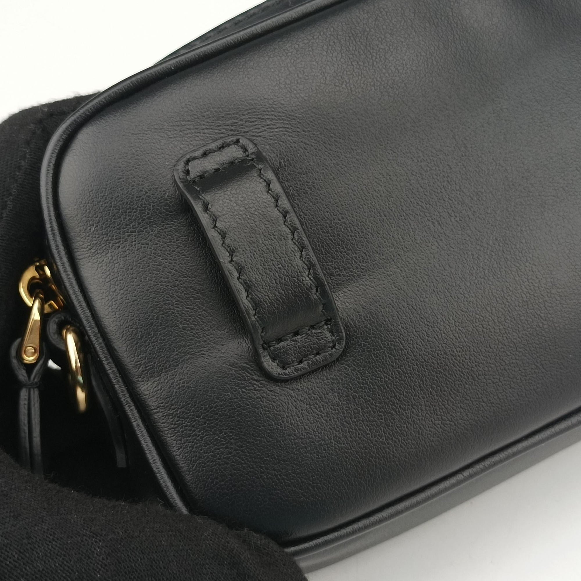 Pre-owned Miu Miu Logo belt Black leather  bum bag/waist bag | stylenewstar
