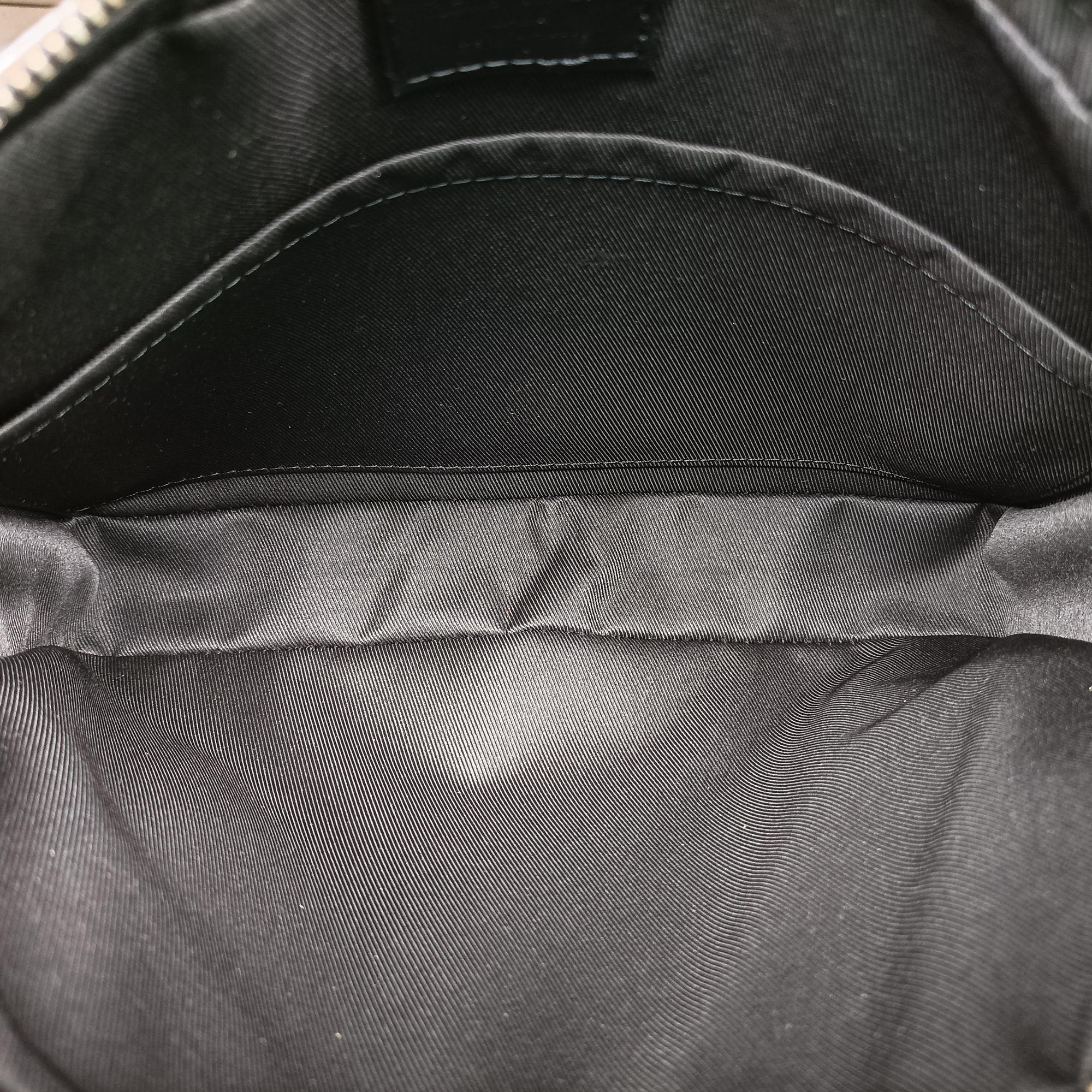 Pre-owned Louis Vuitton Trio Messenger black Monogram Eclipse Reverse M69443 shoulderbag | stylenewstar