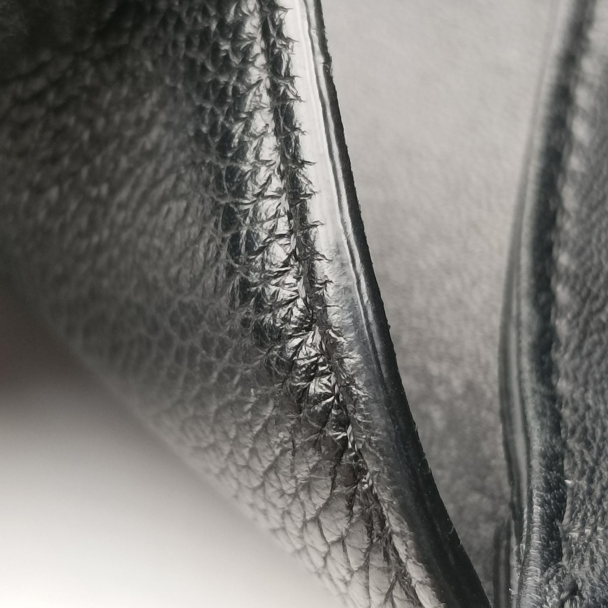 Pre-owned Celine Small Besace 16 Black Leather  shoulderbag | stylenewstar