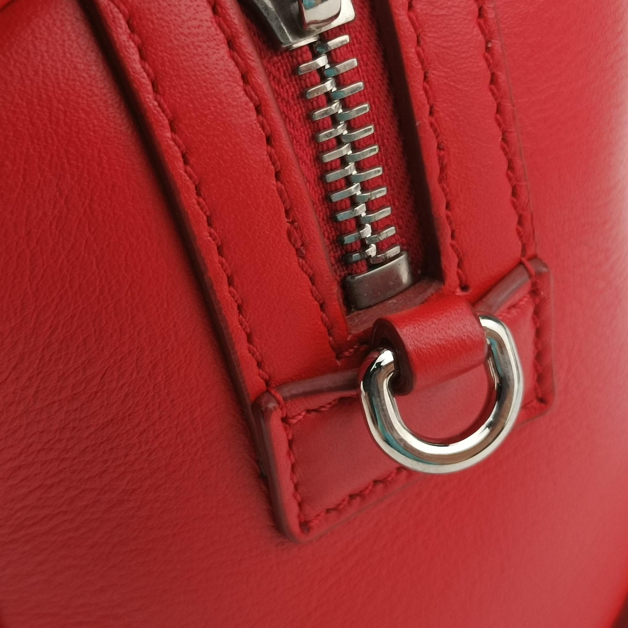 Pre-owned Givenchy Lucrezia MINI Red Leather  shoulderbag | stylenewstar