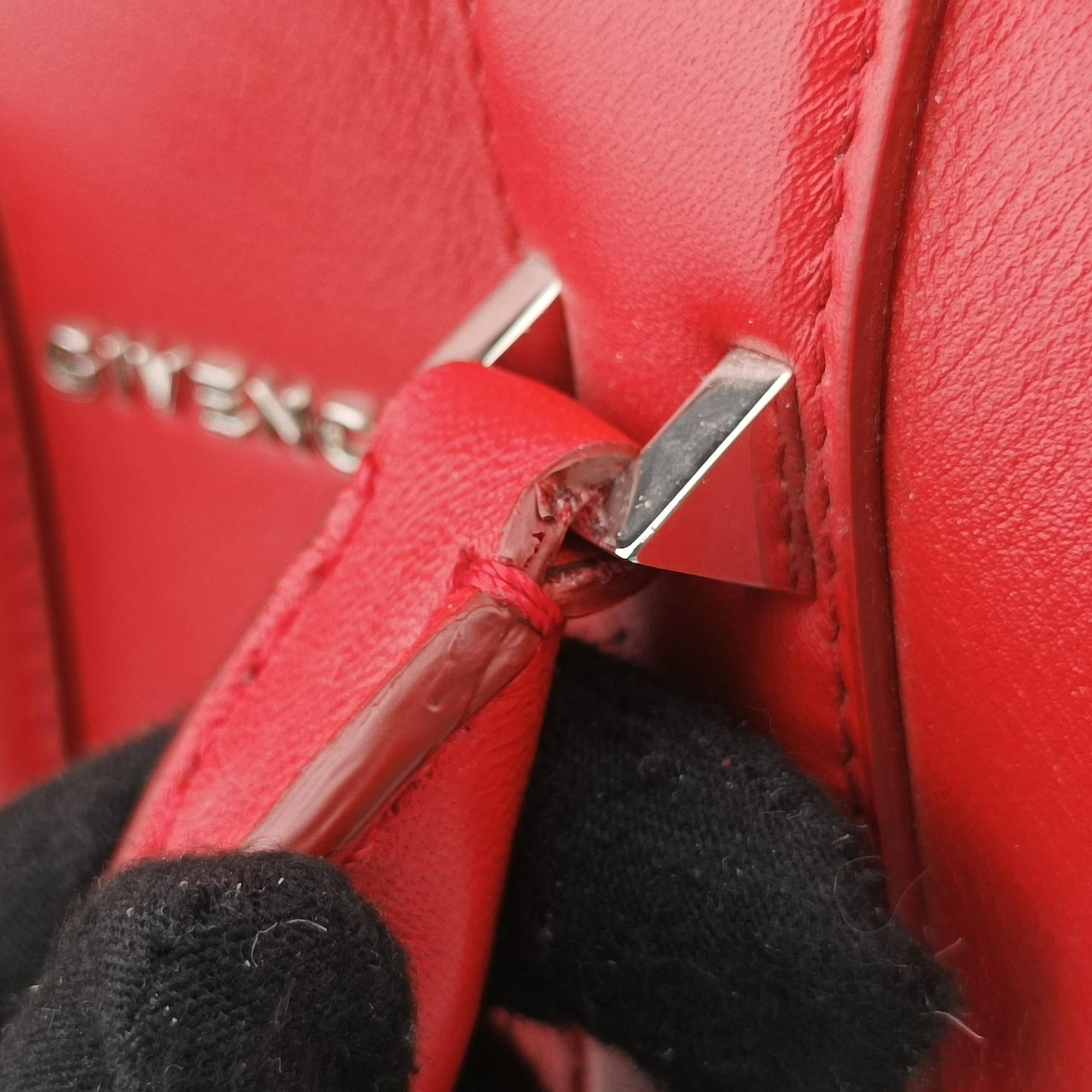 Pre-owned Givenchy Lucrezia MINI Red Leather  shoulderbag | stylenewstar