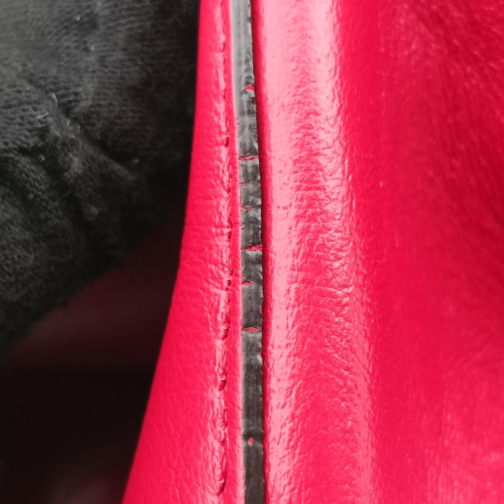 Pre-owned Fendi KAN U Red Leather 8BT312 shoulderbag | stylenewstar