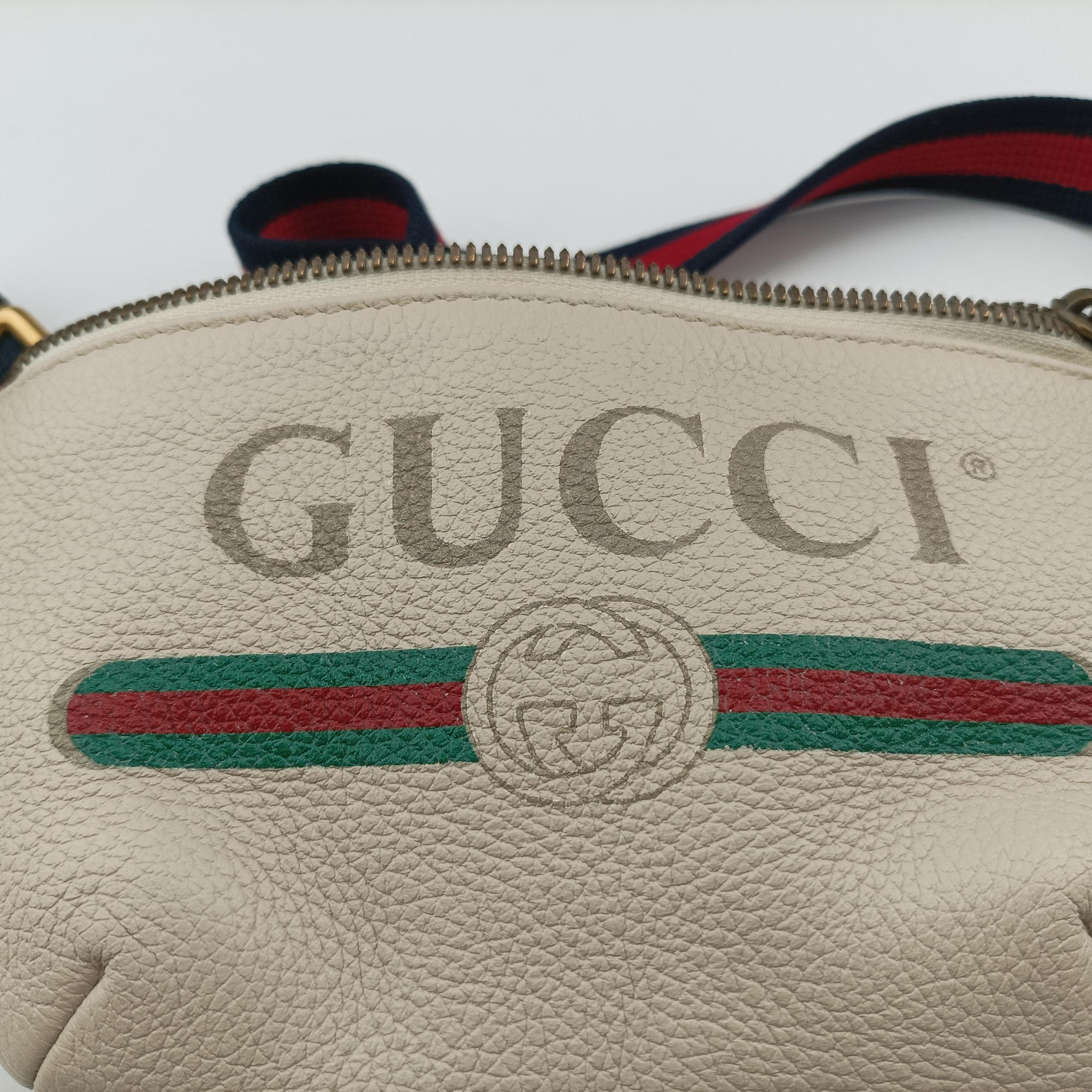 Pre-owned Gucci Print White Leather 527792 bum bag/waist bag | stylenewstar