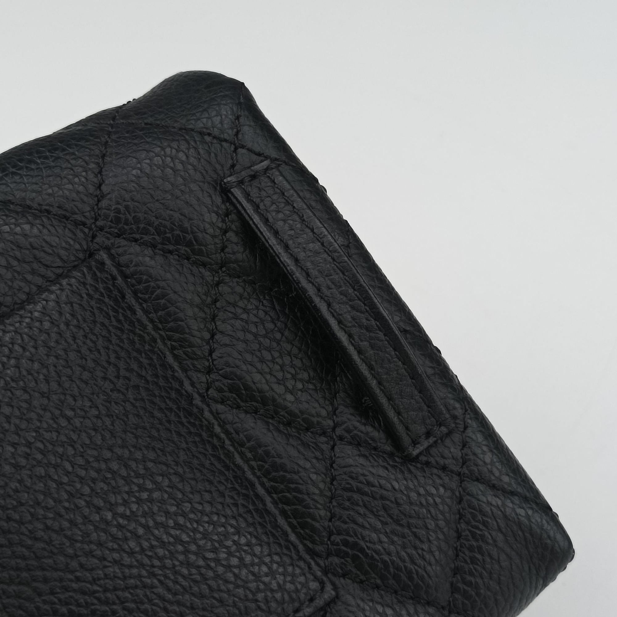 Secondhand Chanel Matelasse 2.55 Black Leather U48753 bum bag/waist bag | stylenewstar
