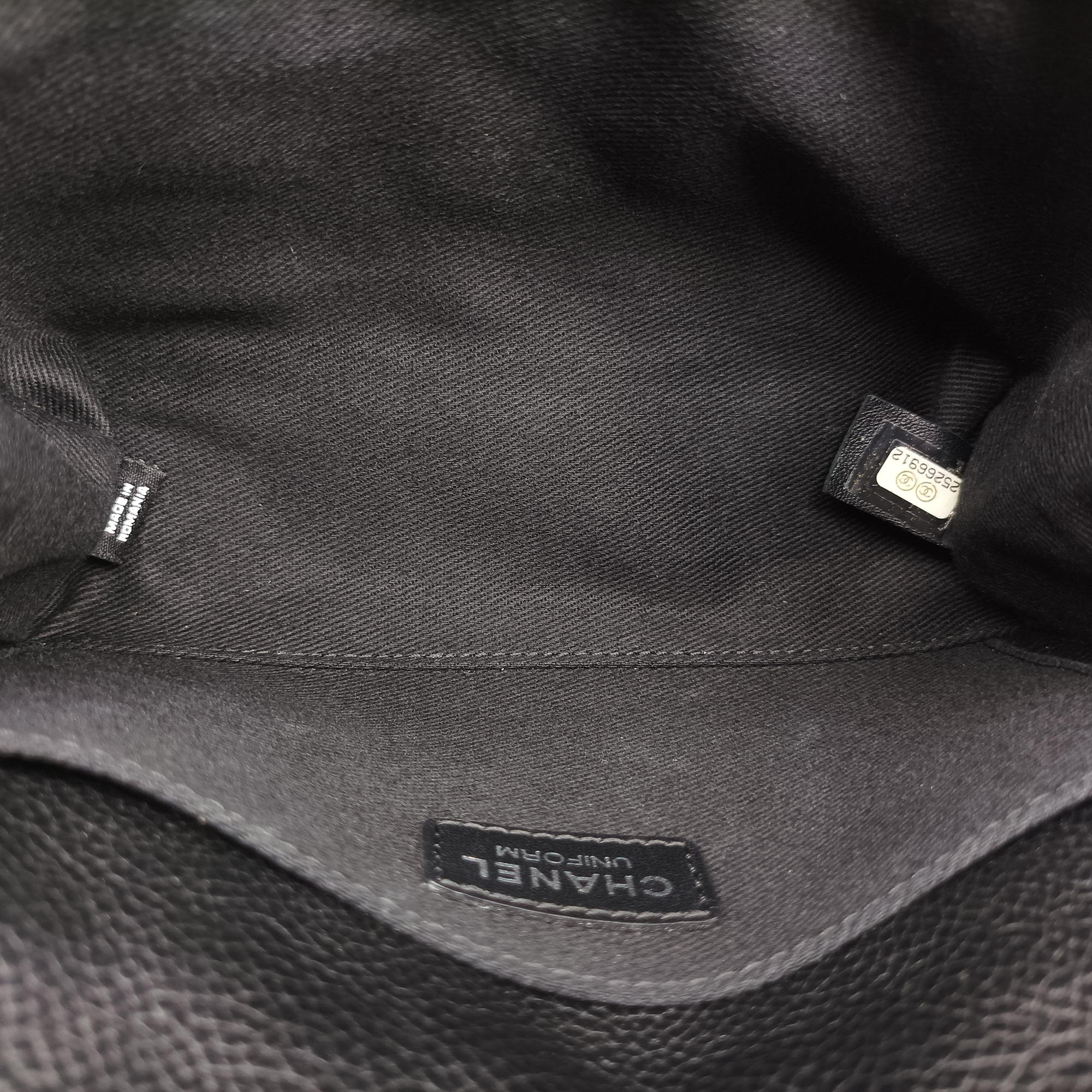 Secondhand Chanel Matelasse 2.55 Black Leather U48753 bum bag/waist bag | stylenewstar