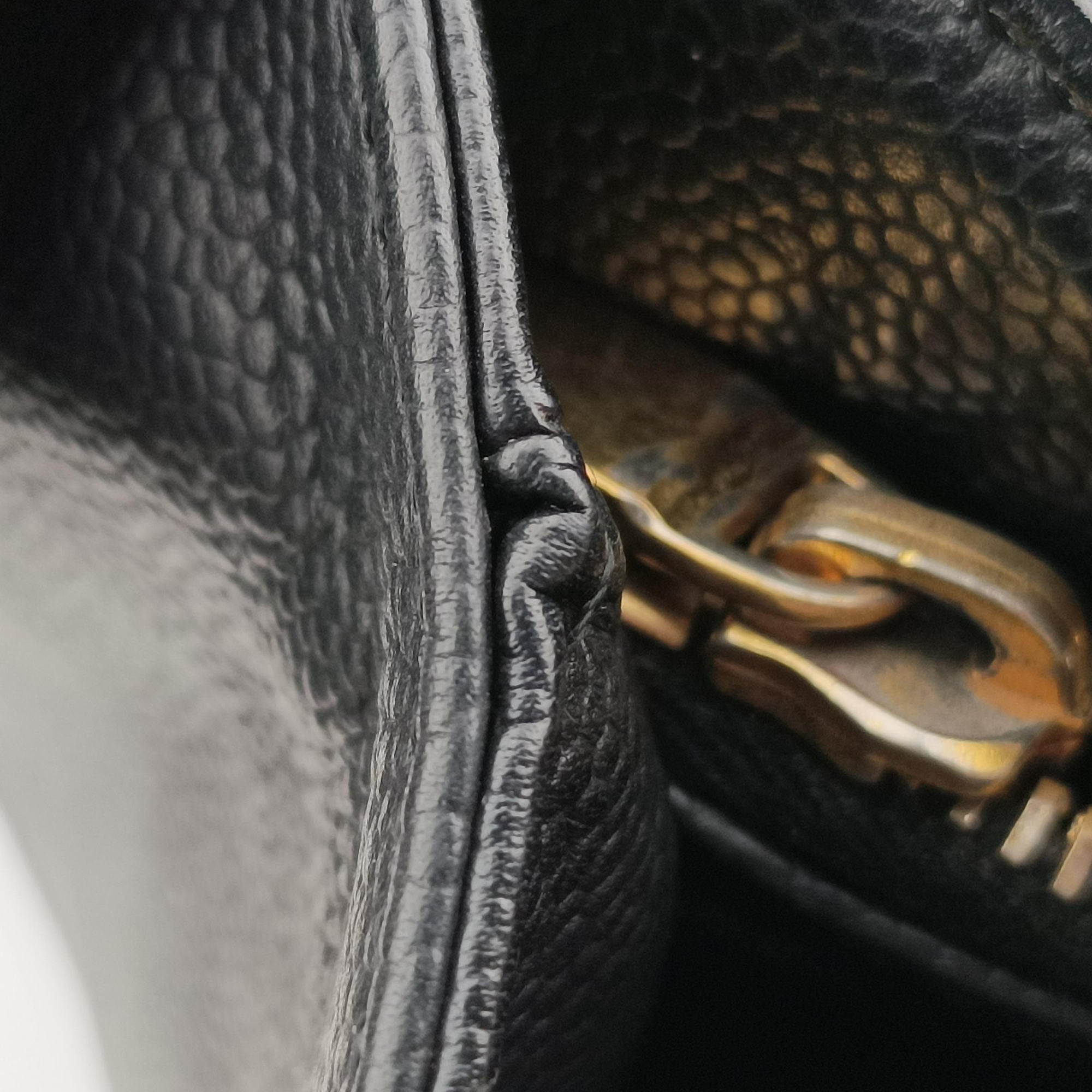 Pre-owned Chanel Matelasse Cocomark GST Black caviar skin A20995 shoulderbag | stylenewstar