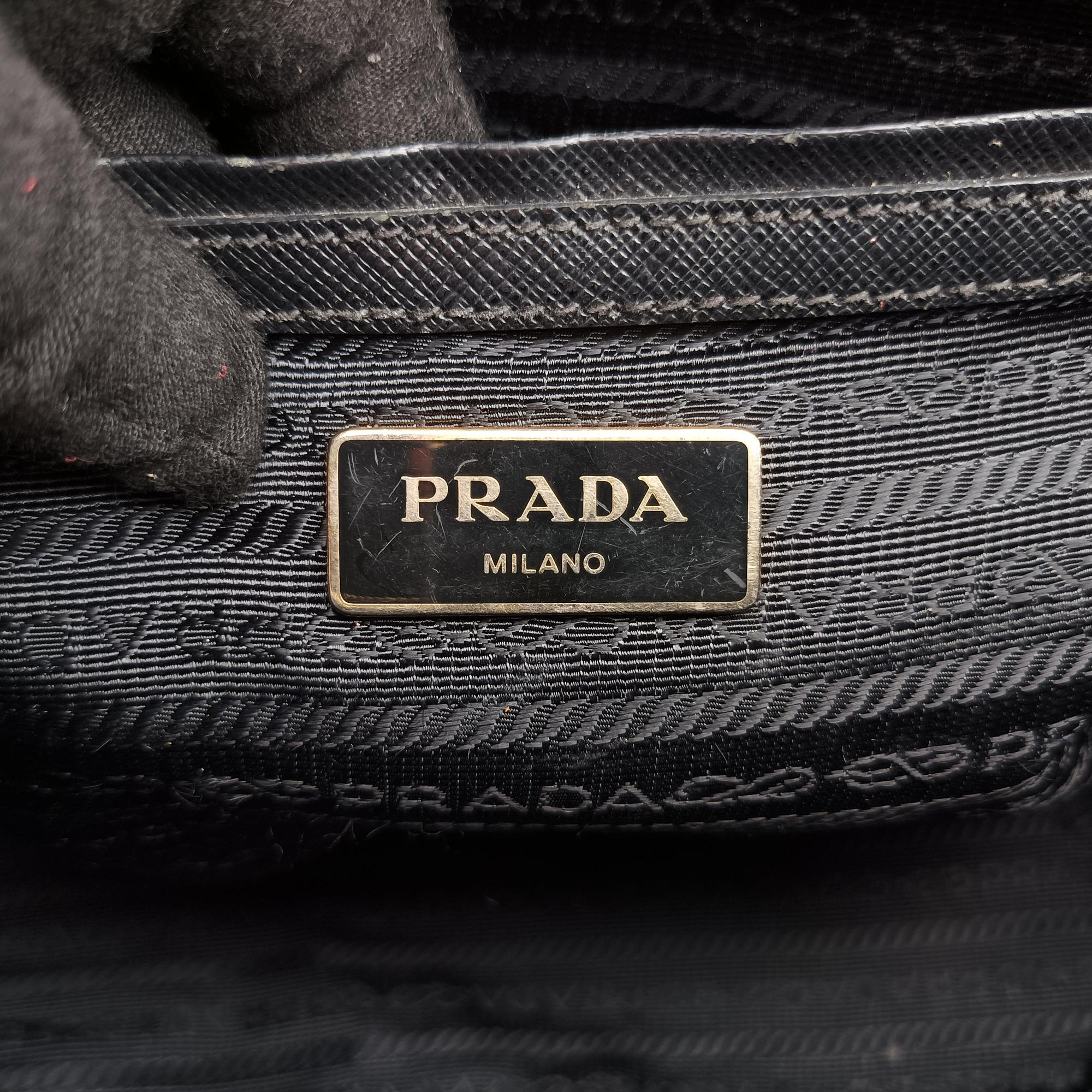 Vintage Prada Galleria Black SAFFIANO Leather BN2274 shoulderbag | stylenewstar