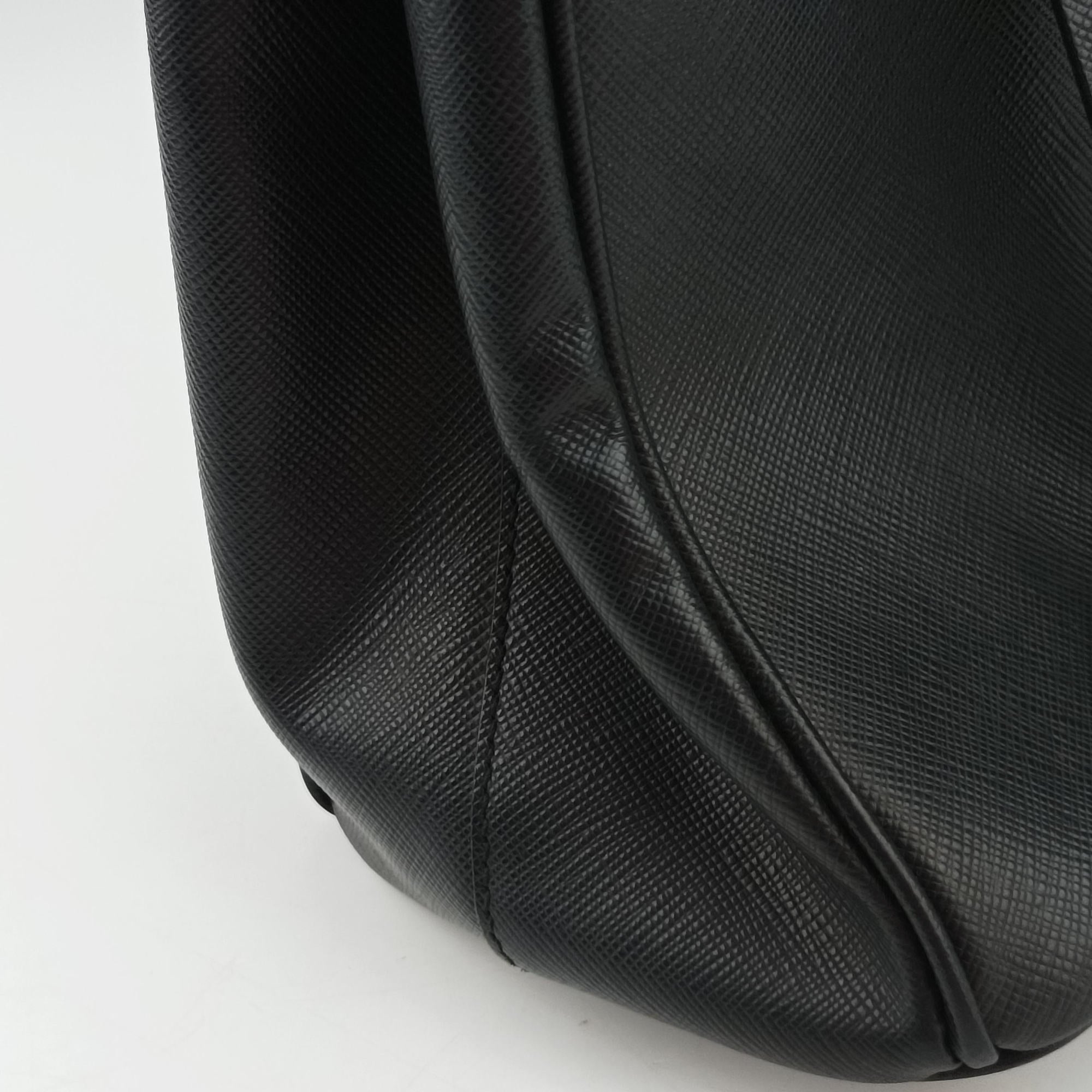 Vintage Prada Galleria Black SAFFIANO Leather BN2274 shoulderbag | stylenewstar
