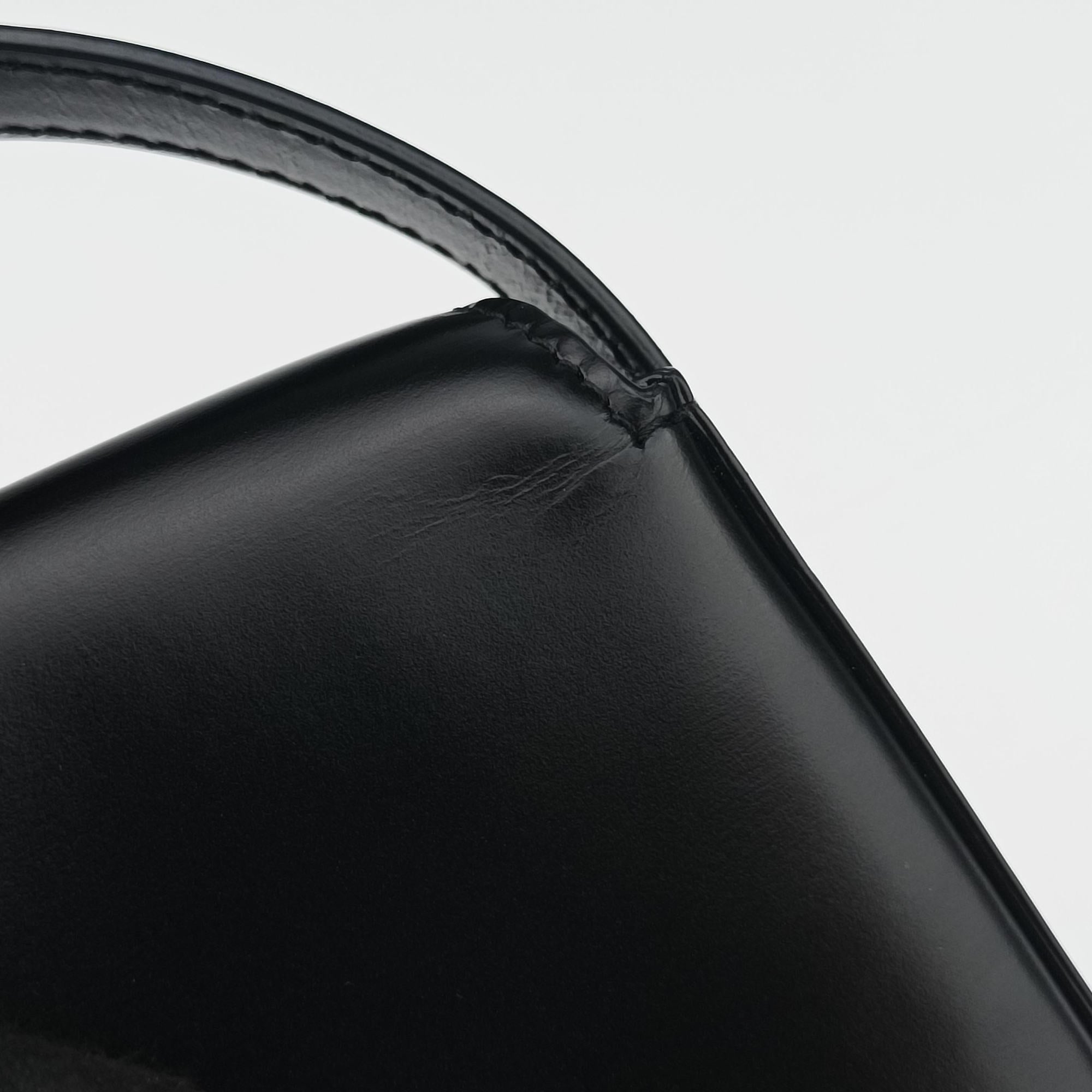 Pre-owned Celine Teen Triomphe Black Leather  shoulderbag | stylenewstar