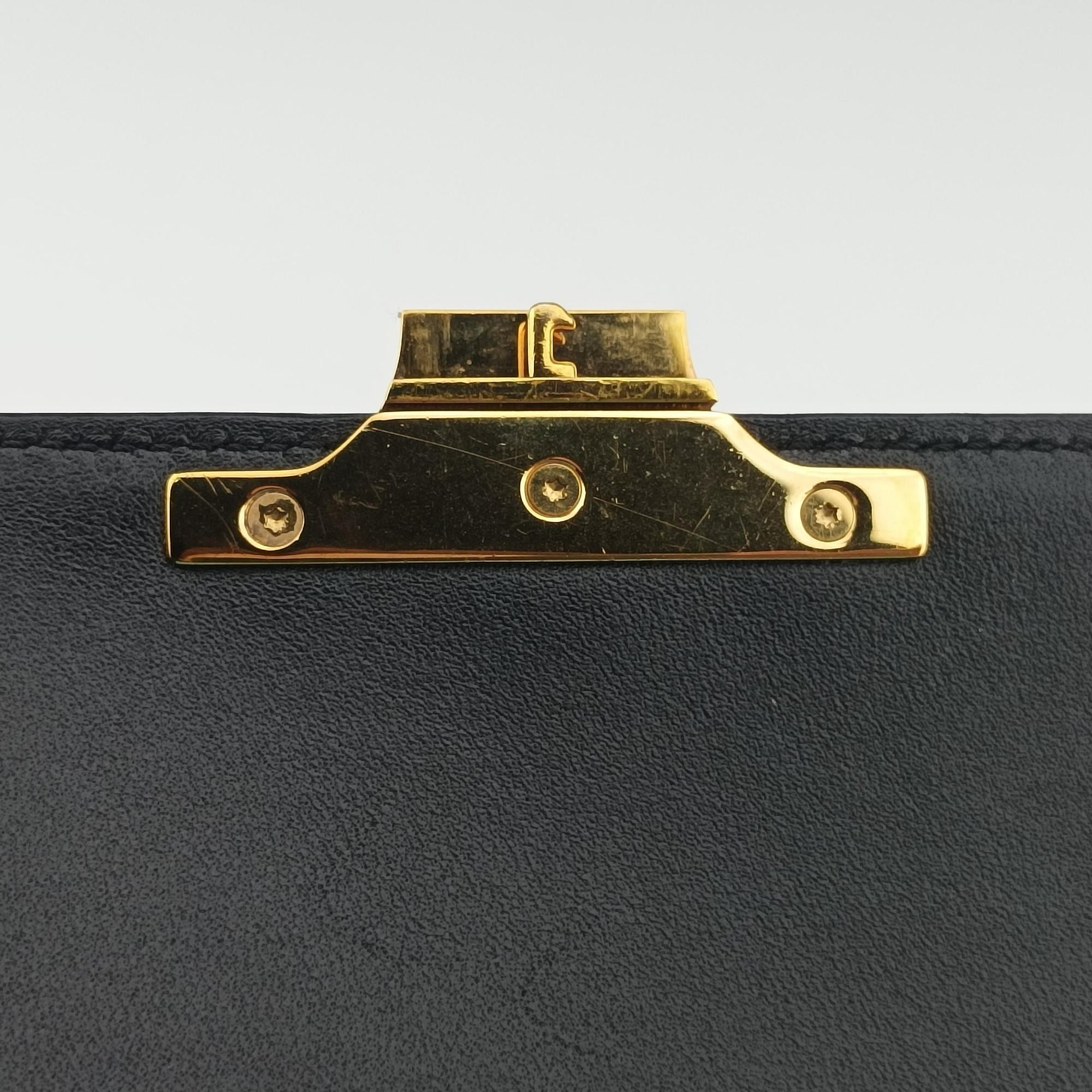 Pre-owned Celine Teen Triomphe Black Leather  shoulderbag | stylenewstar