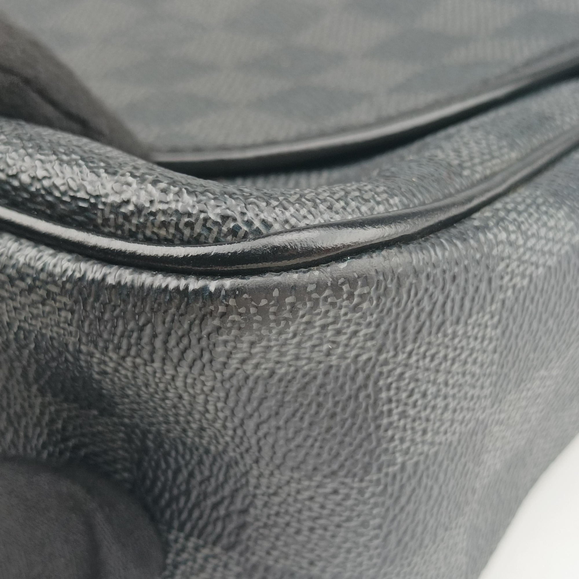 Vintage Louis Vuitton DANIEL MM Noir Damier GRAPHITE N58029 shoulderbag | stylenewstar