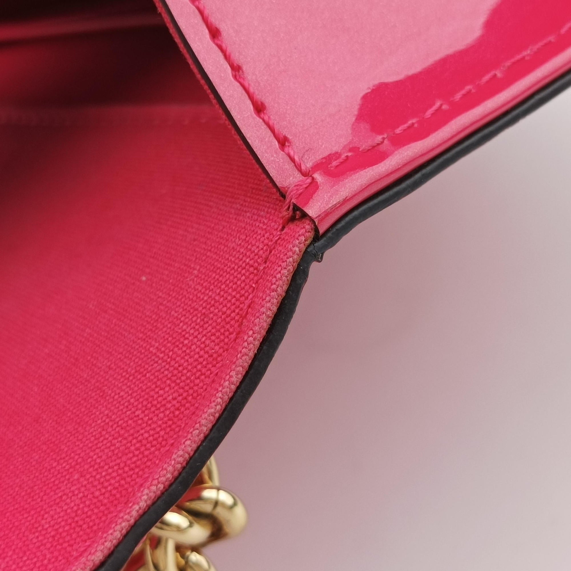 Pre-owned Louis Vuitton Pochette Louise MM ROSE INDIEN Vernis M94270 shoulderbag | stylenewstar