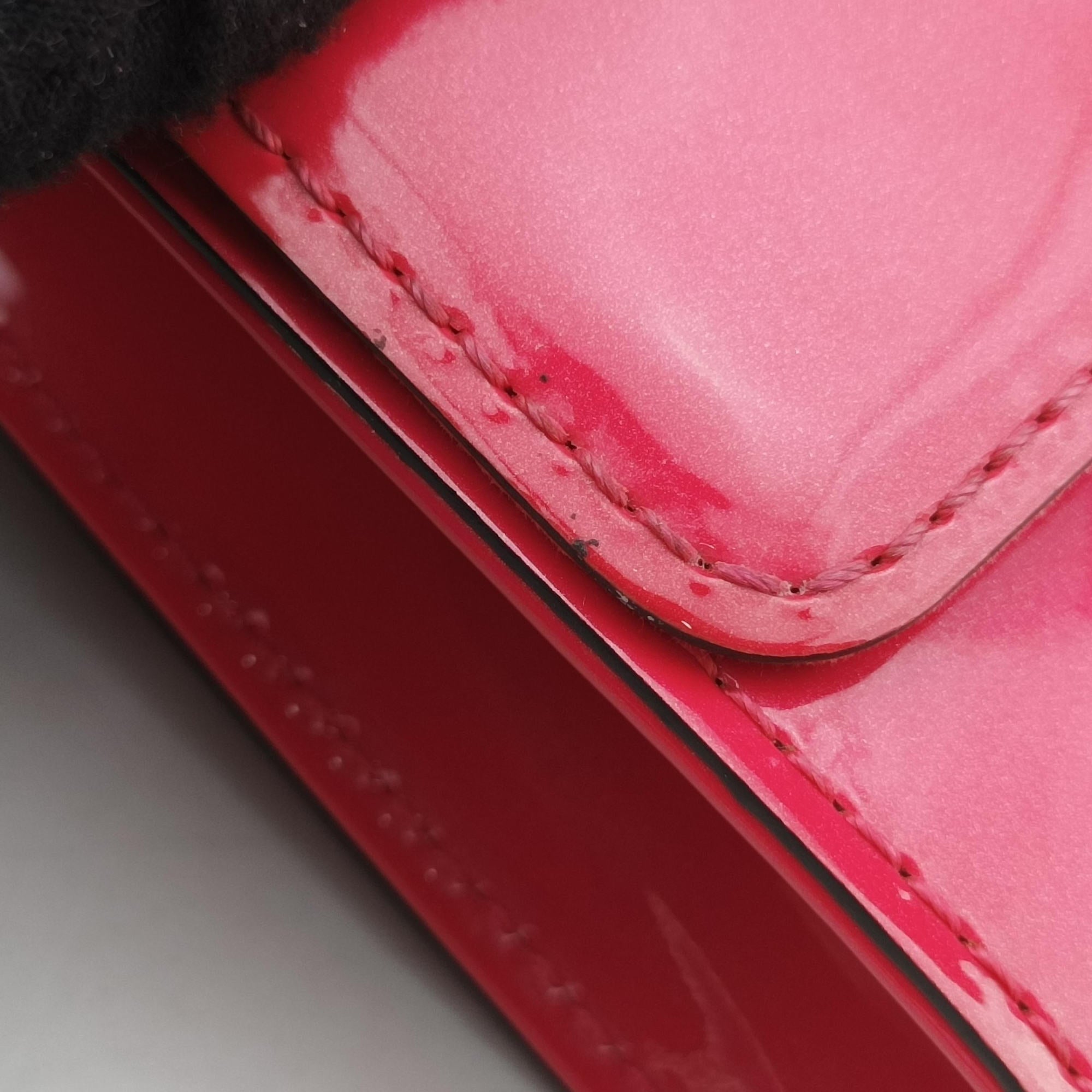 Pre-owned Louis Vuitton Pochette Louise MM ROSE INDIEN Vernis M94270 shoulderbag | stylenewstar