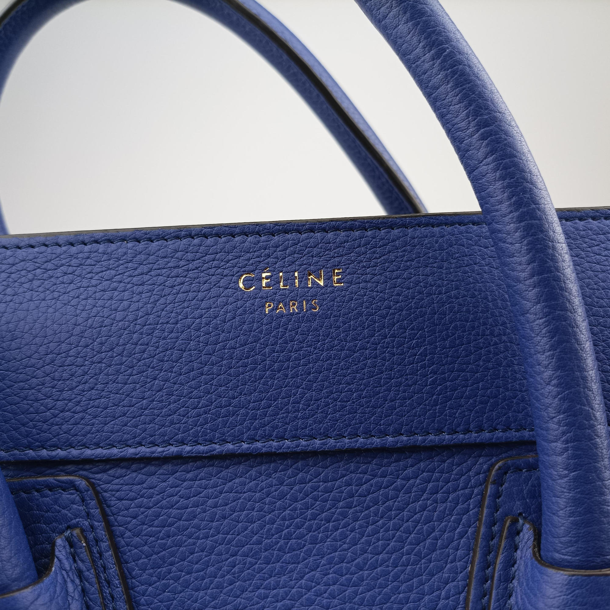 Pre-owned Celine Luggage Mini Shopper Blue leather  handbag | stylenewstar