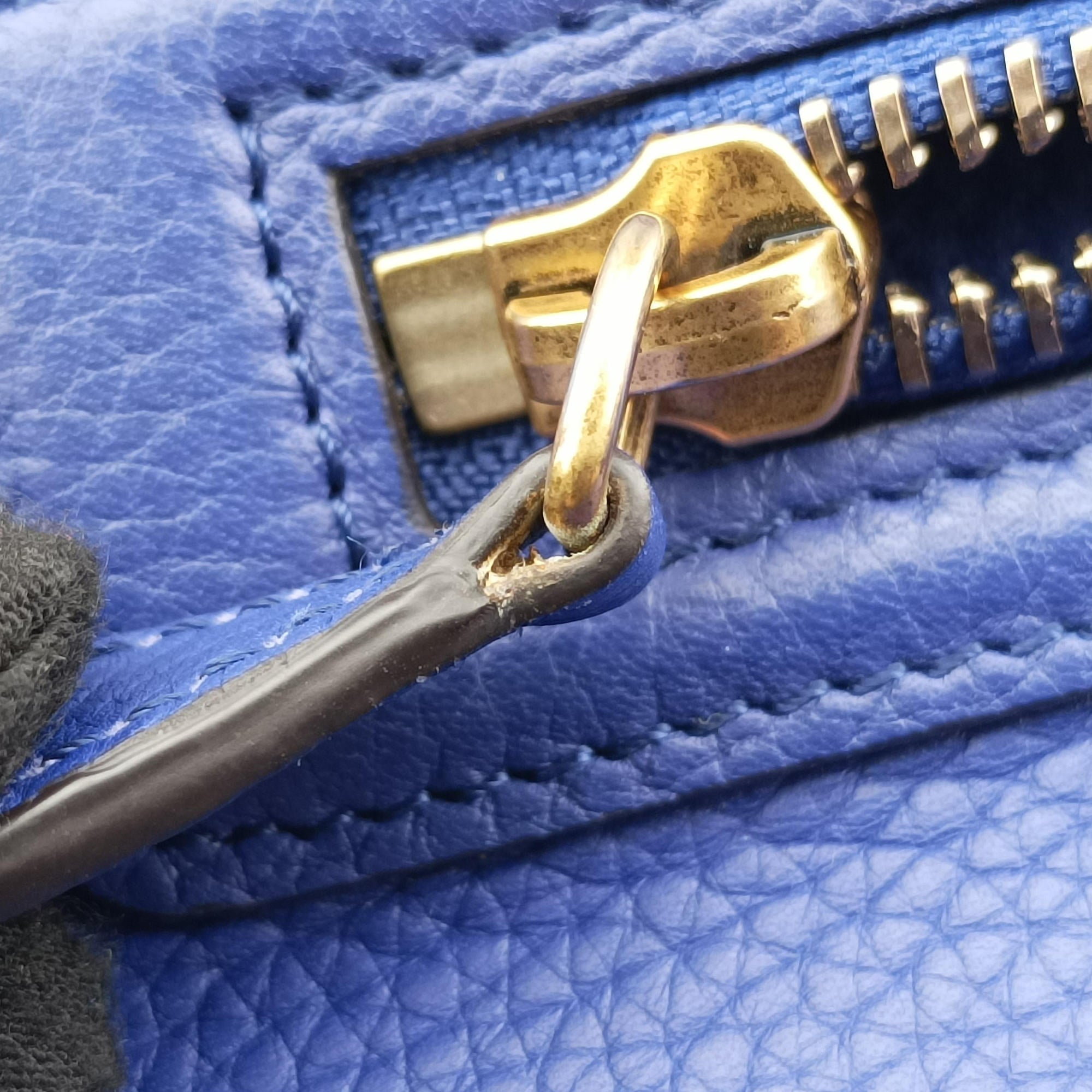 Pre-owned Celine Luggage Mini Shopper Blue leather  handbag | stylenewstar