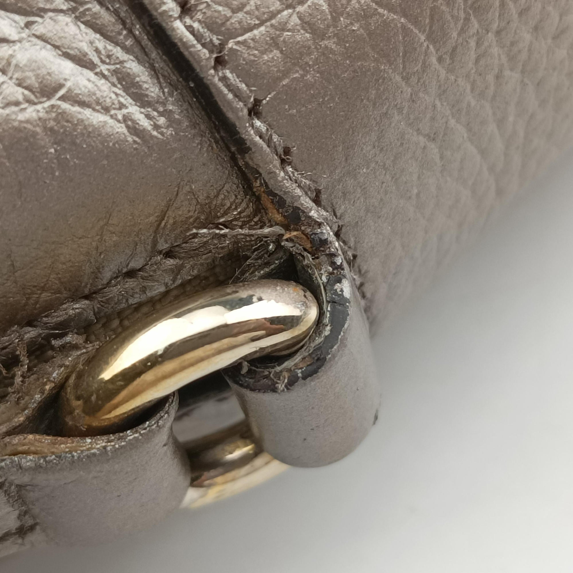Pre-owned Gucci Soho Golden Leather 308364 shoulderbag | stylenewstar