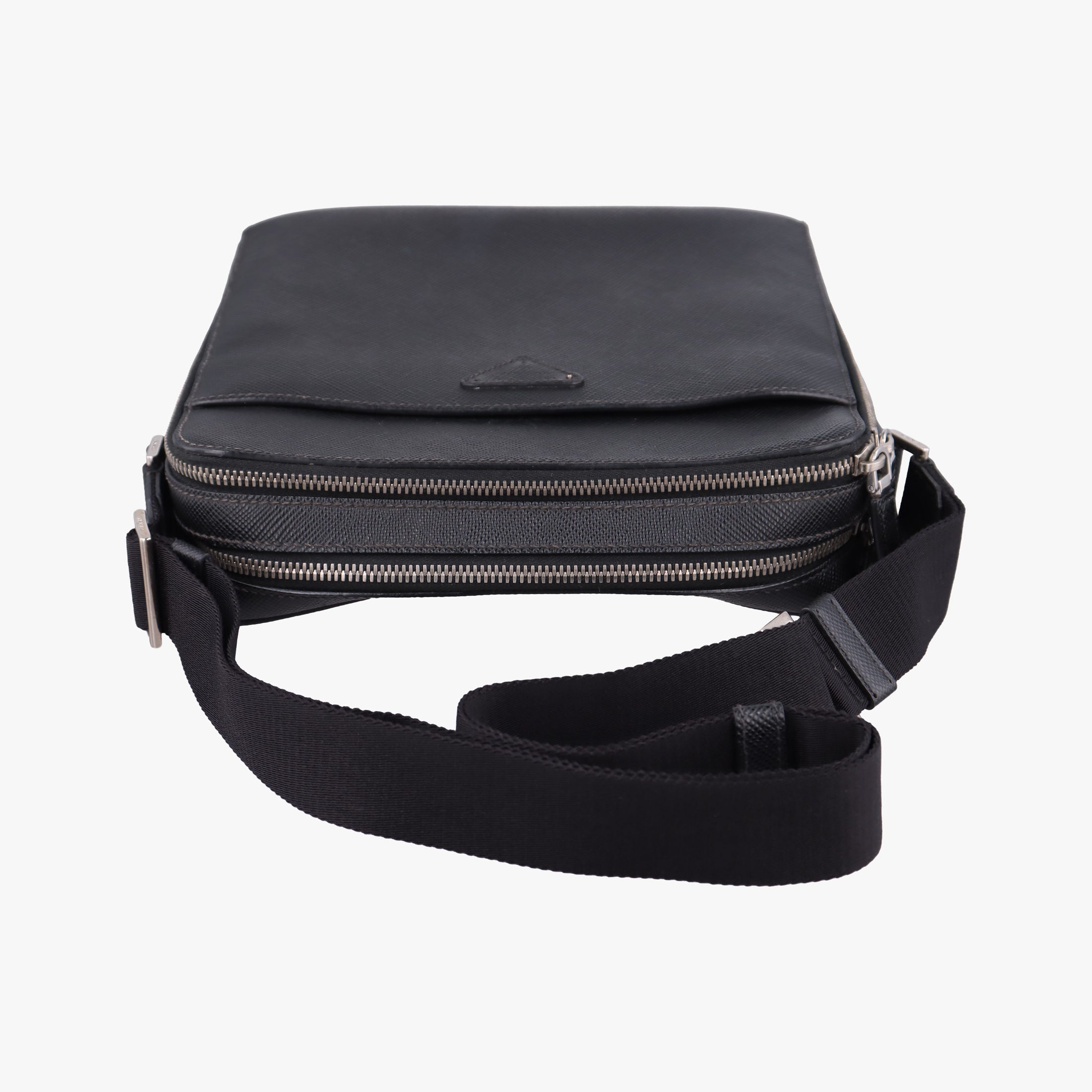 Secondhand Prada Messenger Black Saffiano leather 2VH004 crossbodybag | stylenewstar