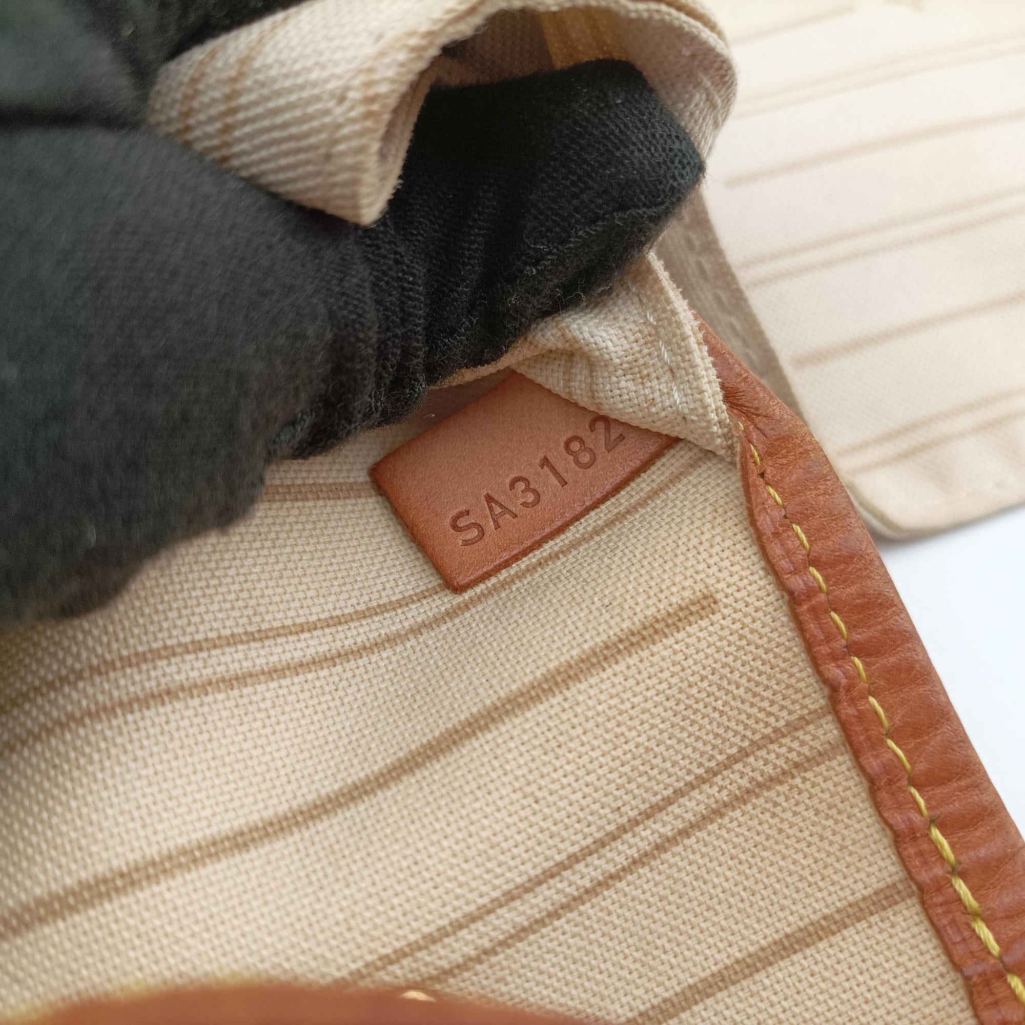 Vintage Louis Vuitton Neverfull MM Azur Damier Canvas N51107 handbag | stylenewstar
