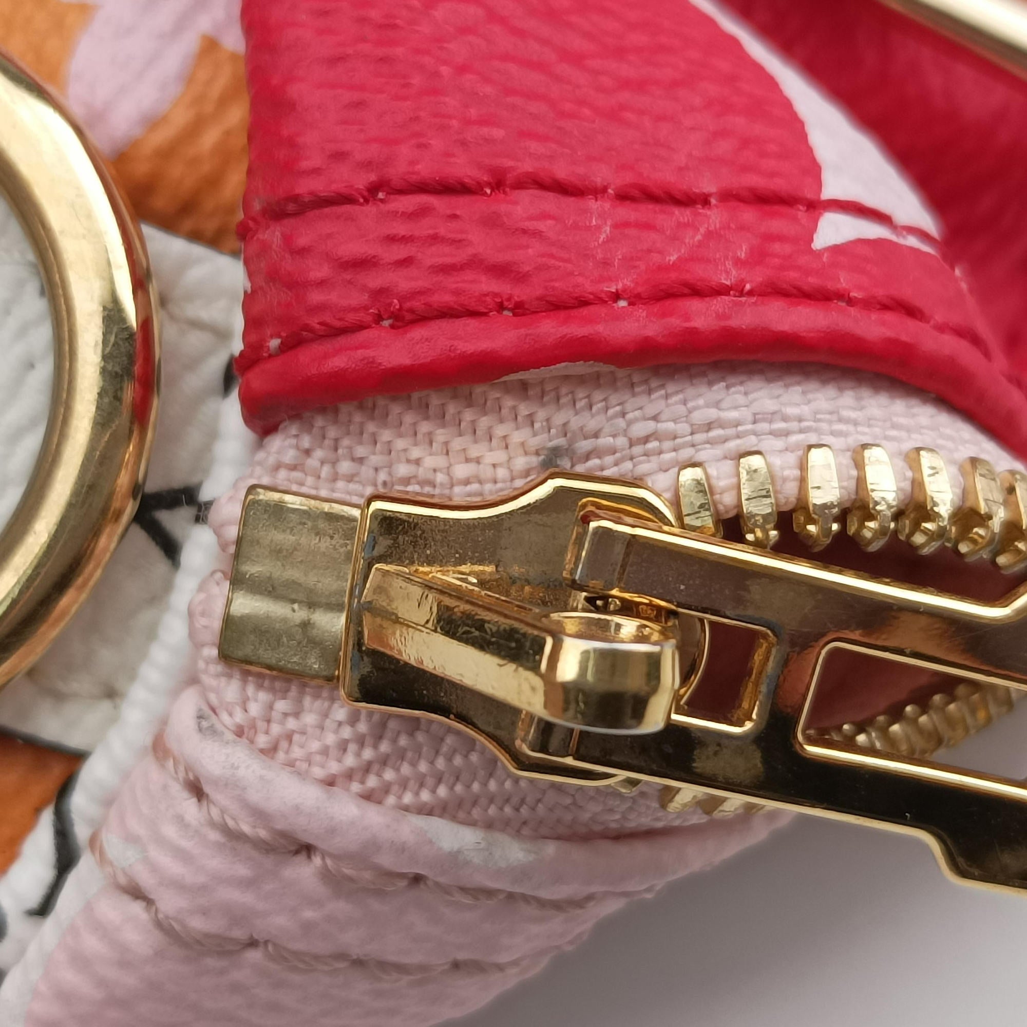Pre-owned Louis Vuitton Speedy Bandouliere30 ROUGE×pink Monogram Giant M44573 shoulderbag | stylenewstar