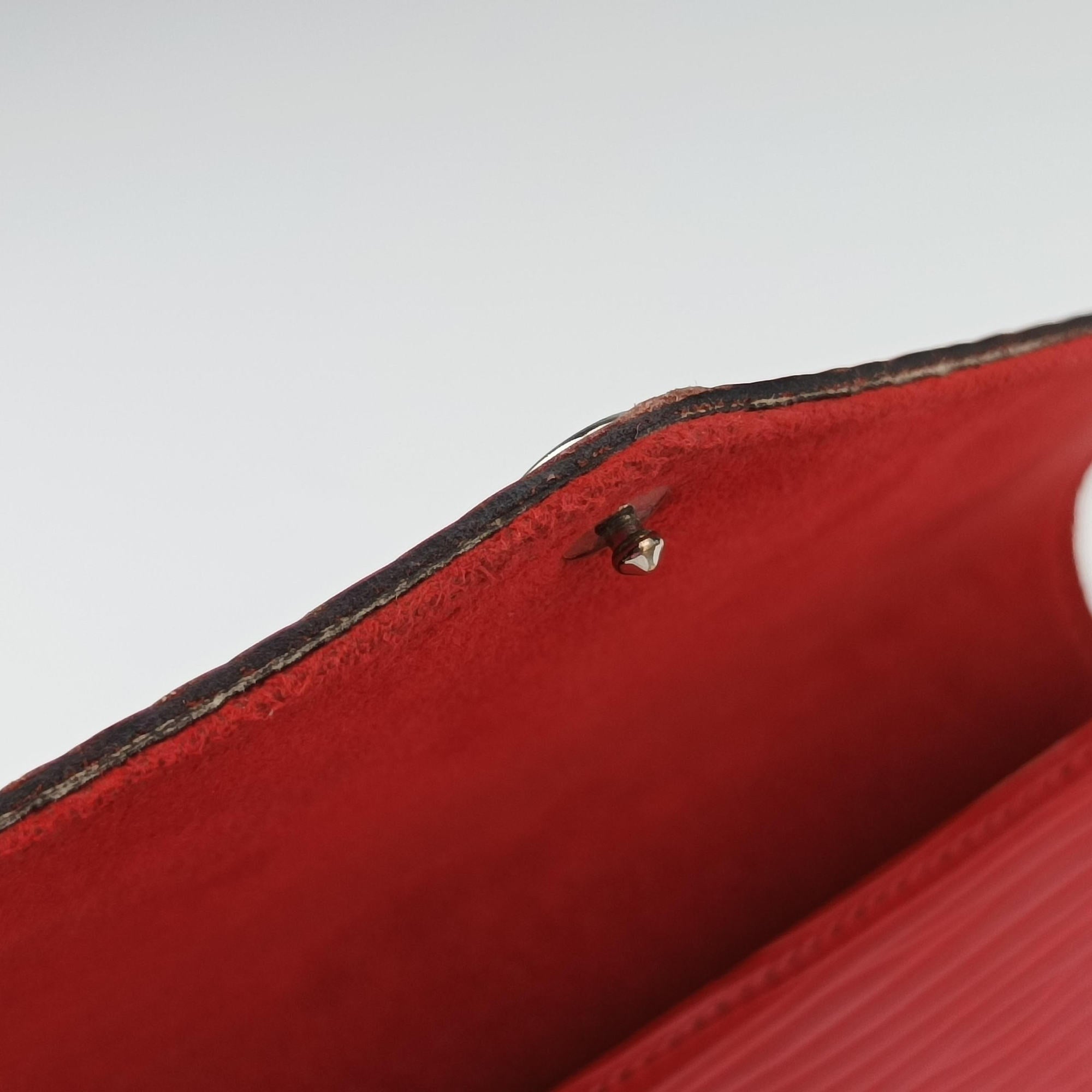 Pre-owned Louis Vuitton Pochette Felice COQUELICOT Epi M41559 shoulderbag | stylenewstar