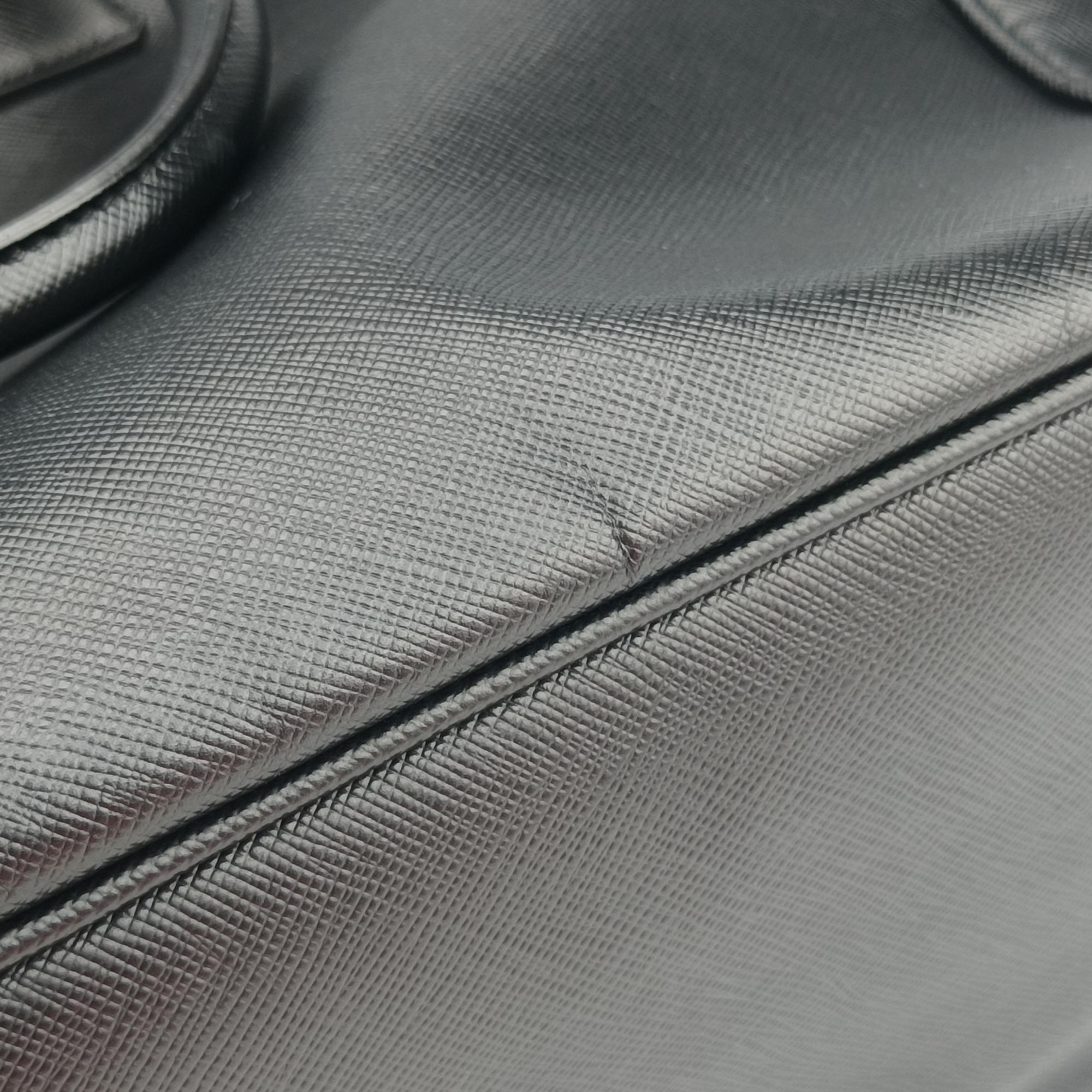 Vintage Prada Galleria Black SAFFIANO Leather BN2274 handbag | stylenewstar