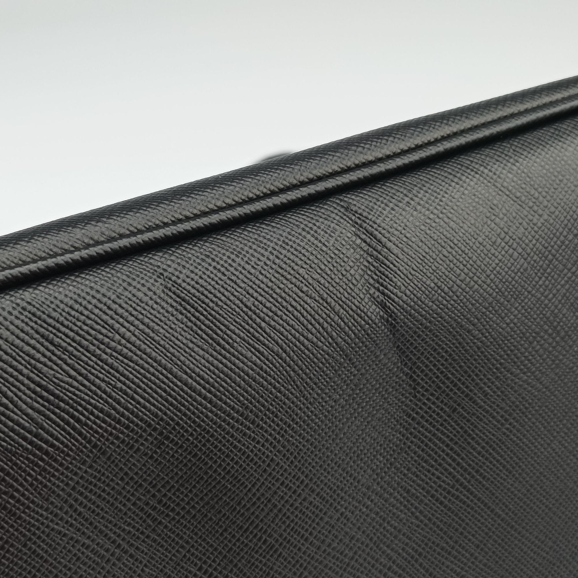 Vintage Prada Galleria Black SAFFIANO Leather BN2274 handbag | stylenewstar