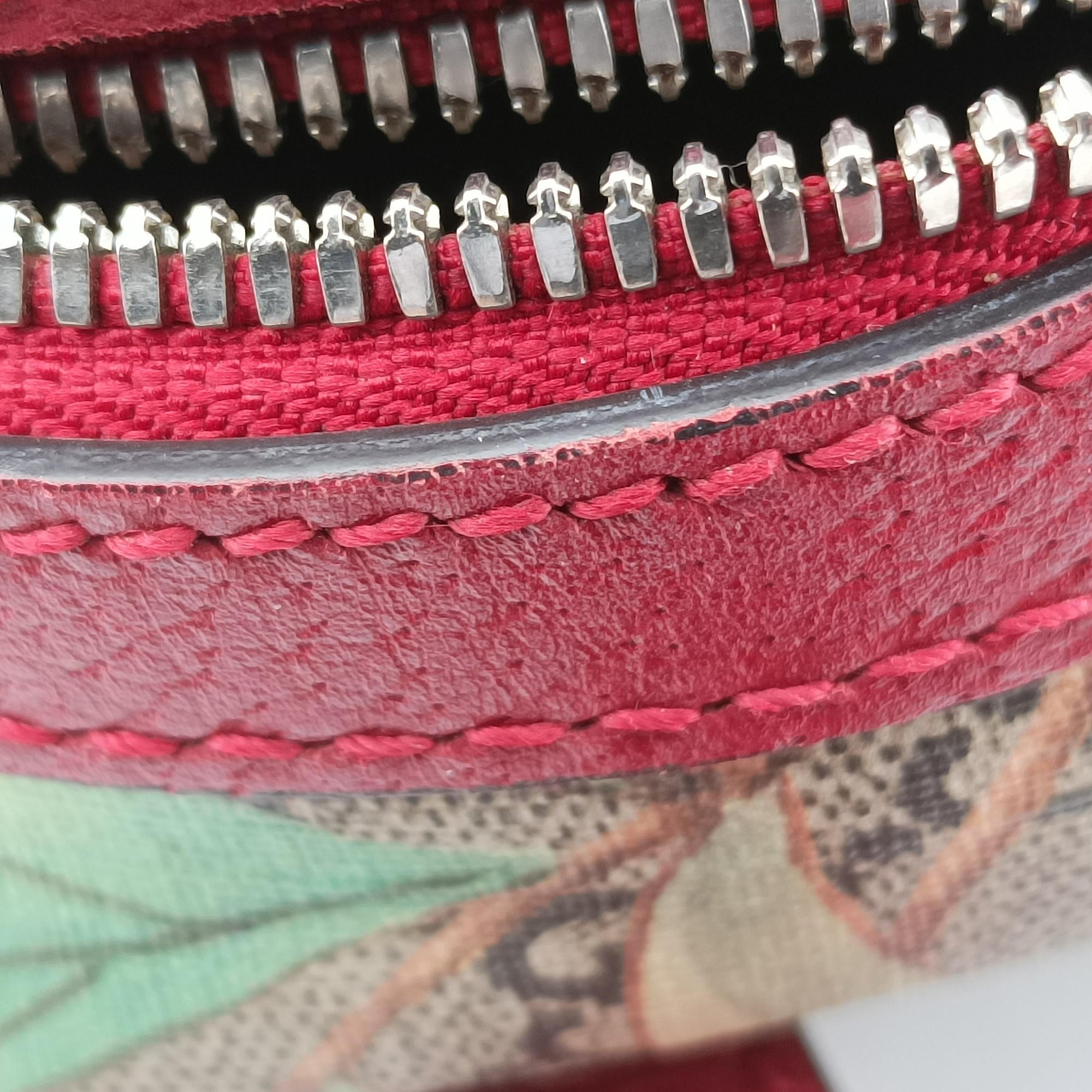 Pre-owned Gucci GG Supreme Tian Beige×Red×Multicolor PVC coated canvas×Leather 427042 backpack/rucksack | stylenewstar