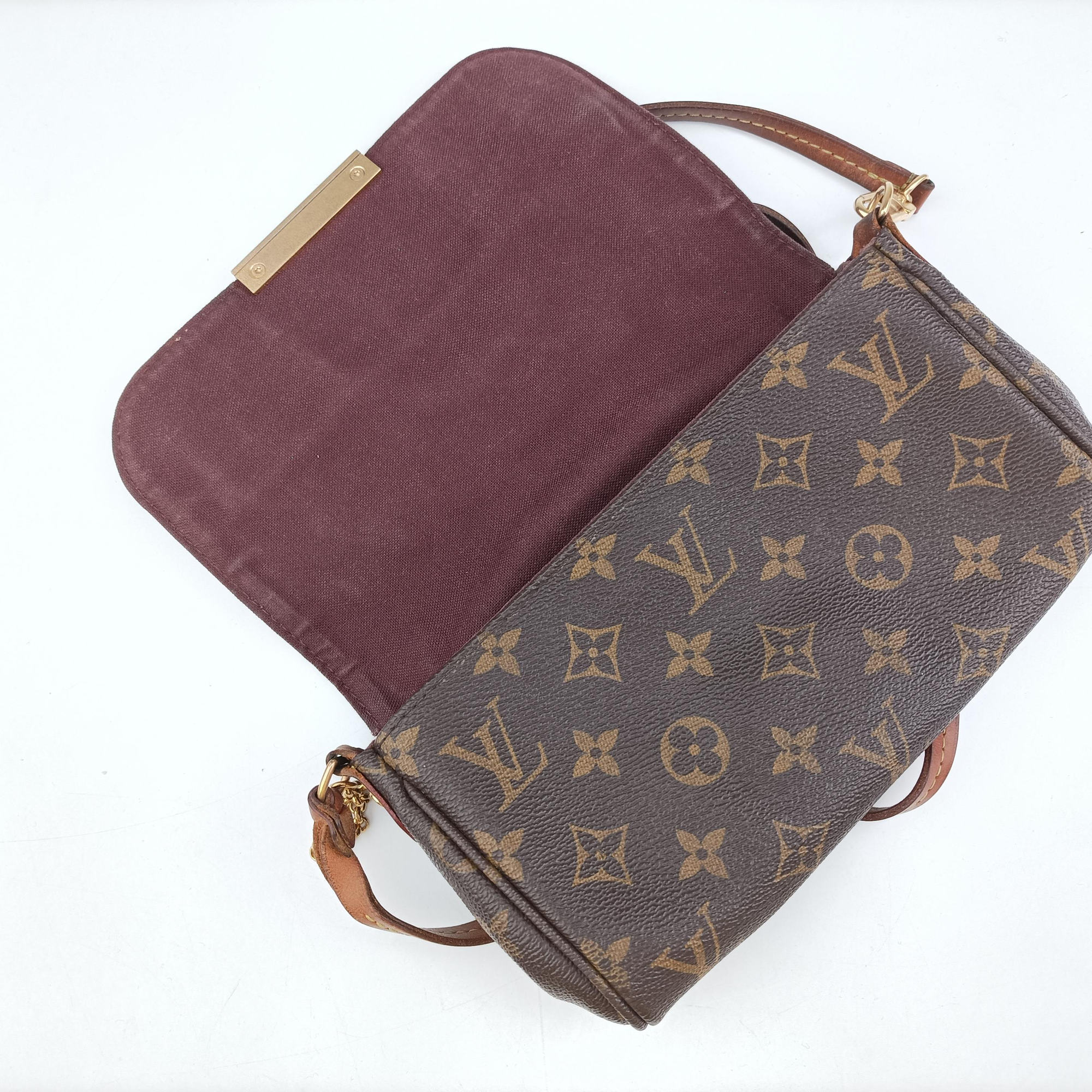 Pre-owned Louis Vuitton FAVORITE PM brown Monogram Canvas M40717 shoulderbag | stylenewstar