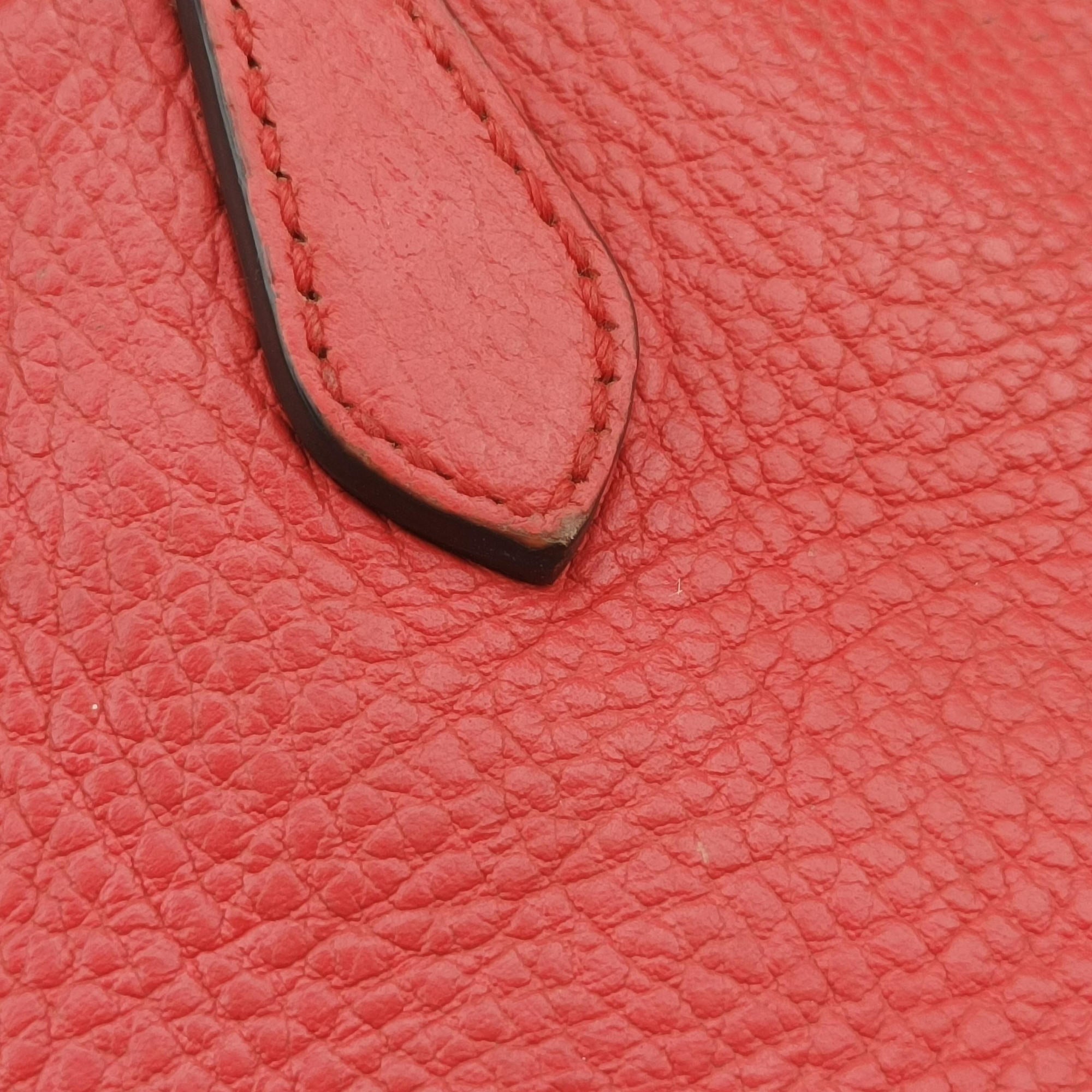 Pre-owned Gucci Microguccissima dome Red Leather 341504 shoulderbag | stylenewstar