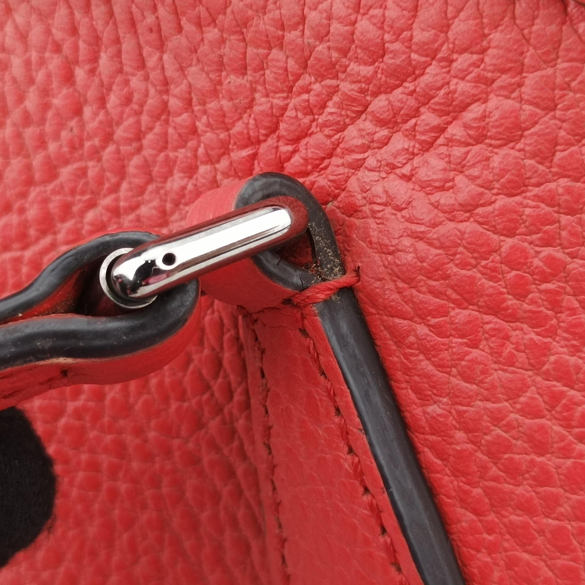 Pre-owned Gucci Microguccissima dome Red Leather 341504 shoulderbag | stylenewstar