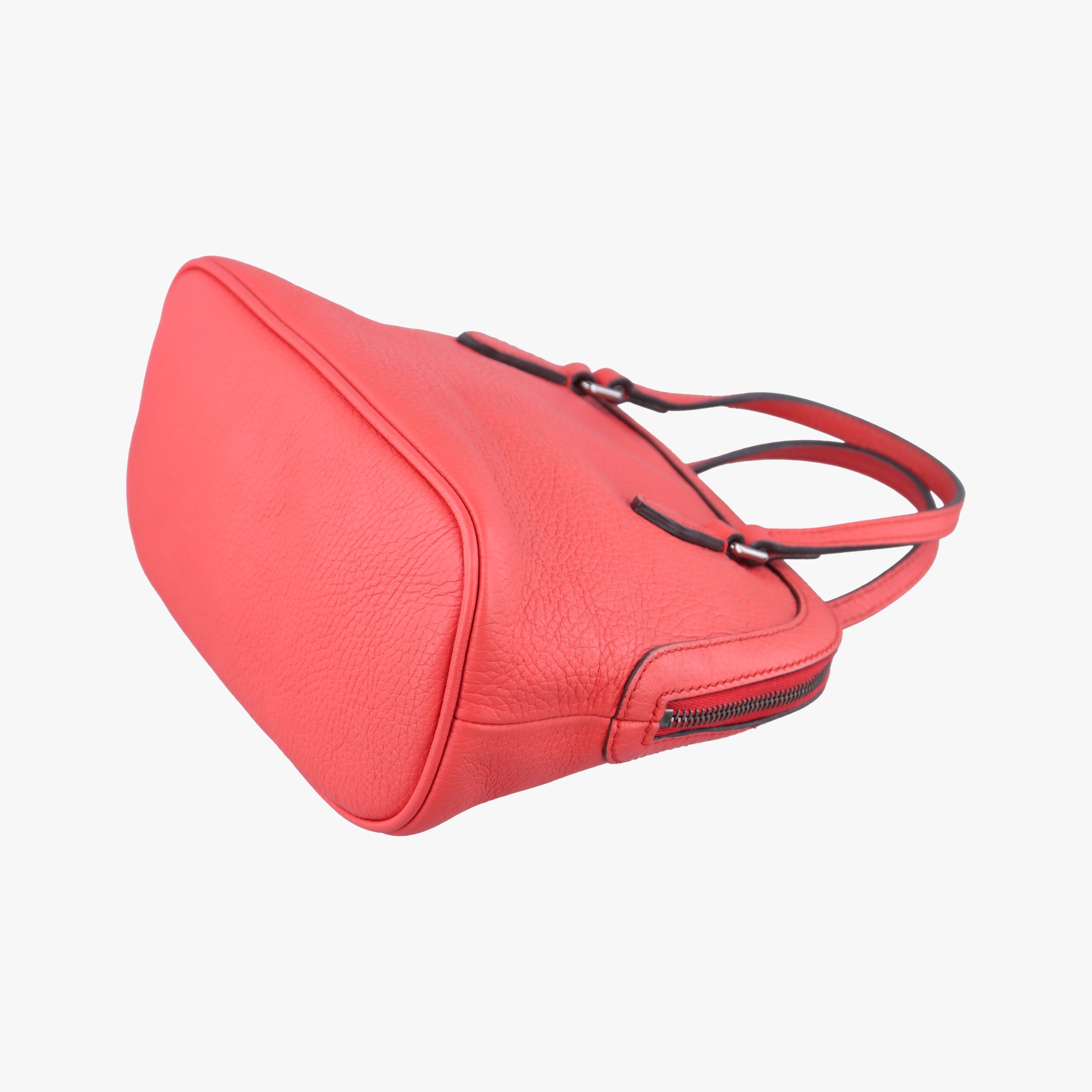 Pre-owned Gucci Microguccissima dome Red Leather 341504 shoulderbag | stylenewstar