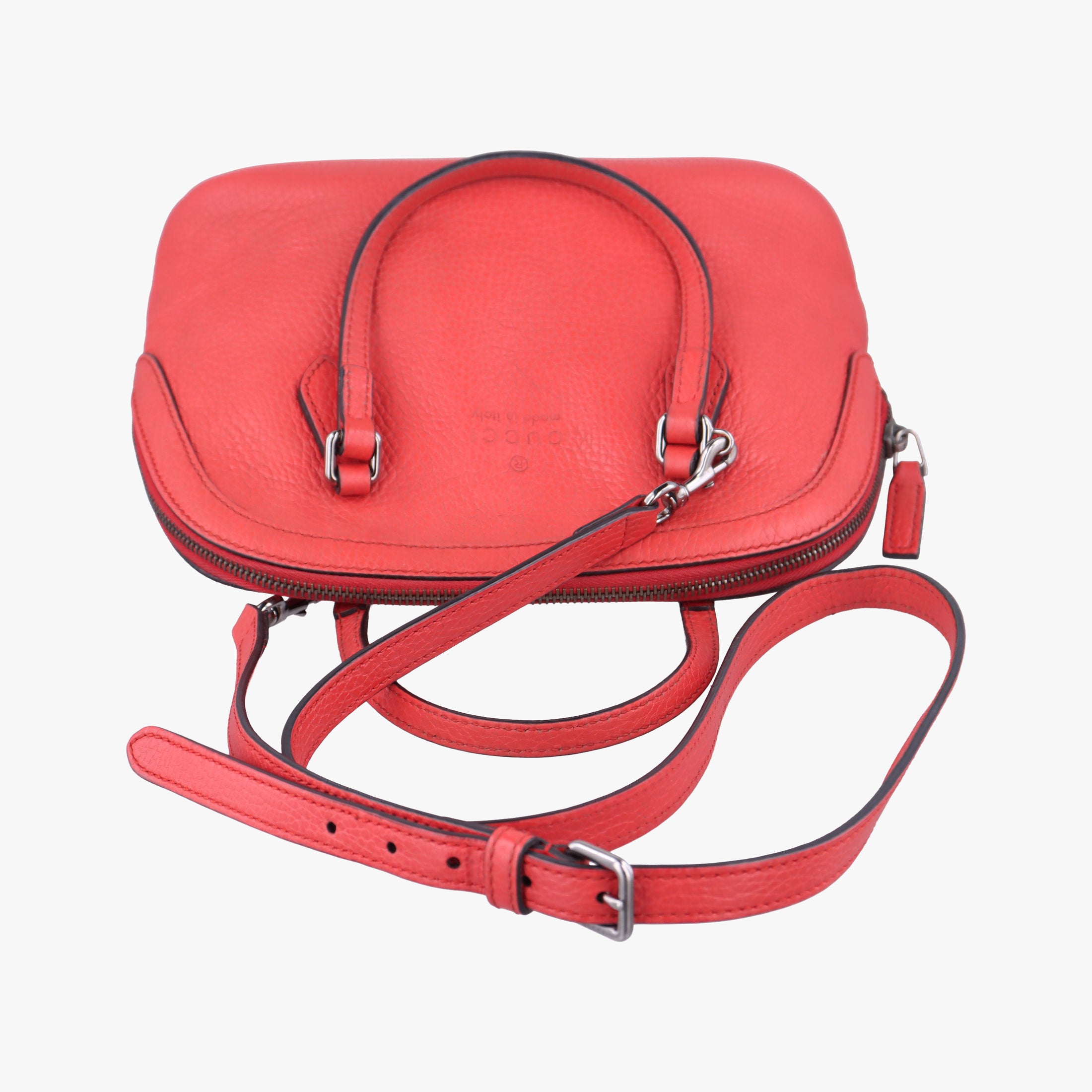 Pre-owned Gucci Microguccissima dome Red Leather 341504 shoulderbag | stylenewstar