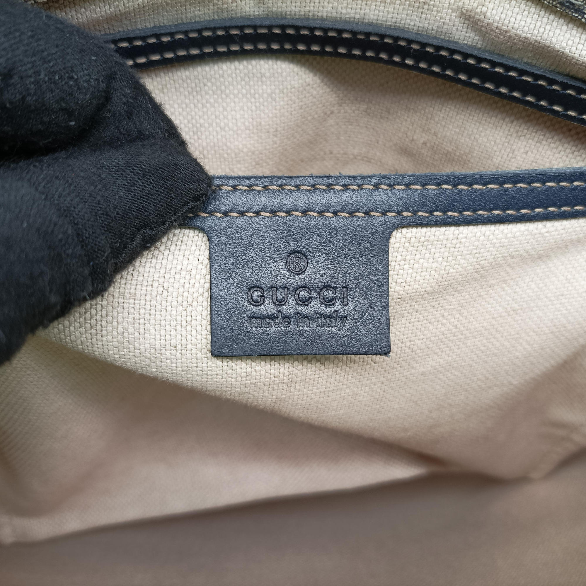 Secondhand Gucci GG Plus Messenger Beige×navy PVC coated canvas×Leather 201732 shoulderbag | stylenewstar