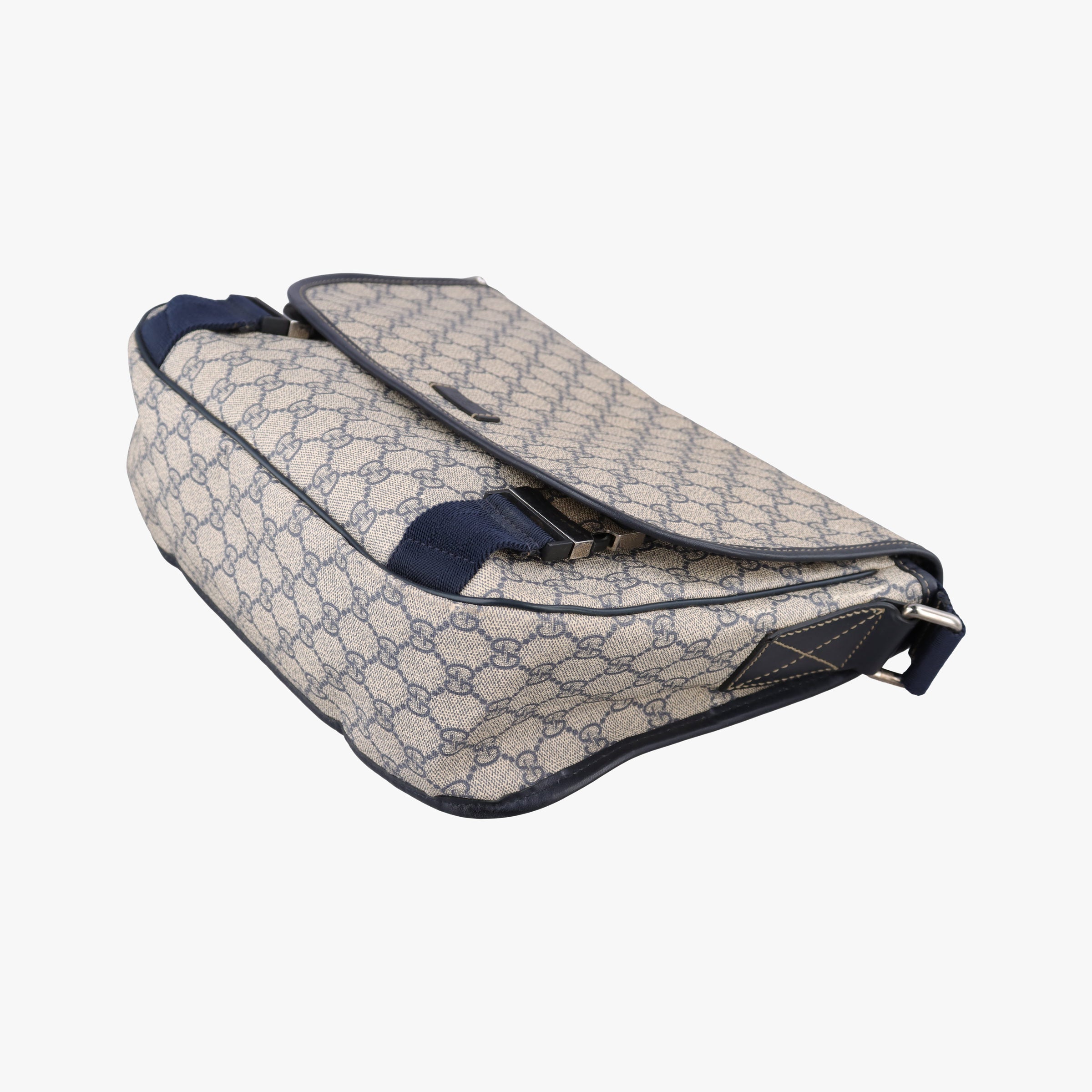 Secondhand Gucci GG Plus Messenger Beige×navy PVC coated canvas×Leather 201732 shoulderbag | stylenewstar
