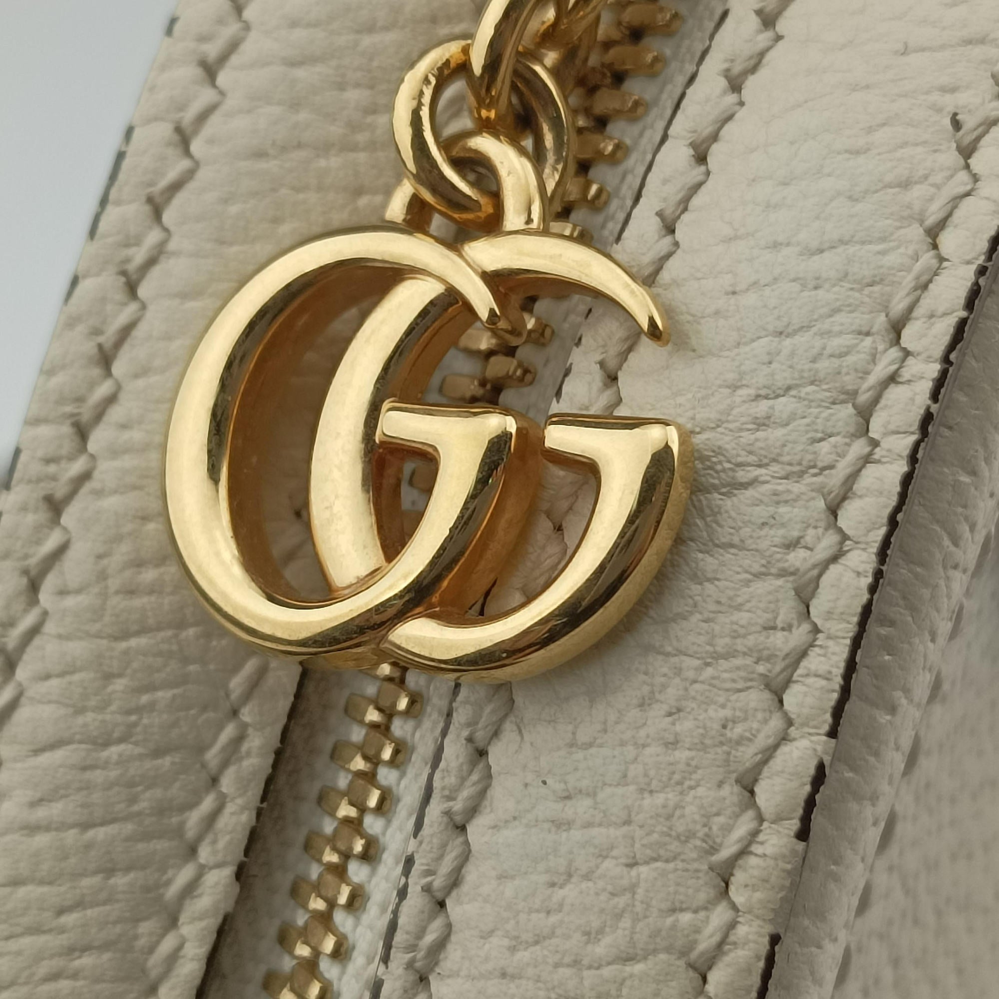 Secondhand Gucci Ophidia White Leather 550618 shoulderbag | stylenewstar