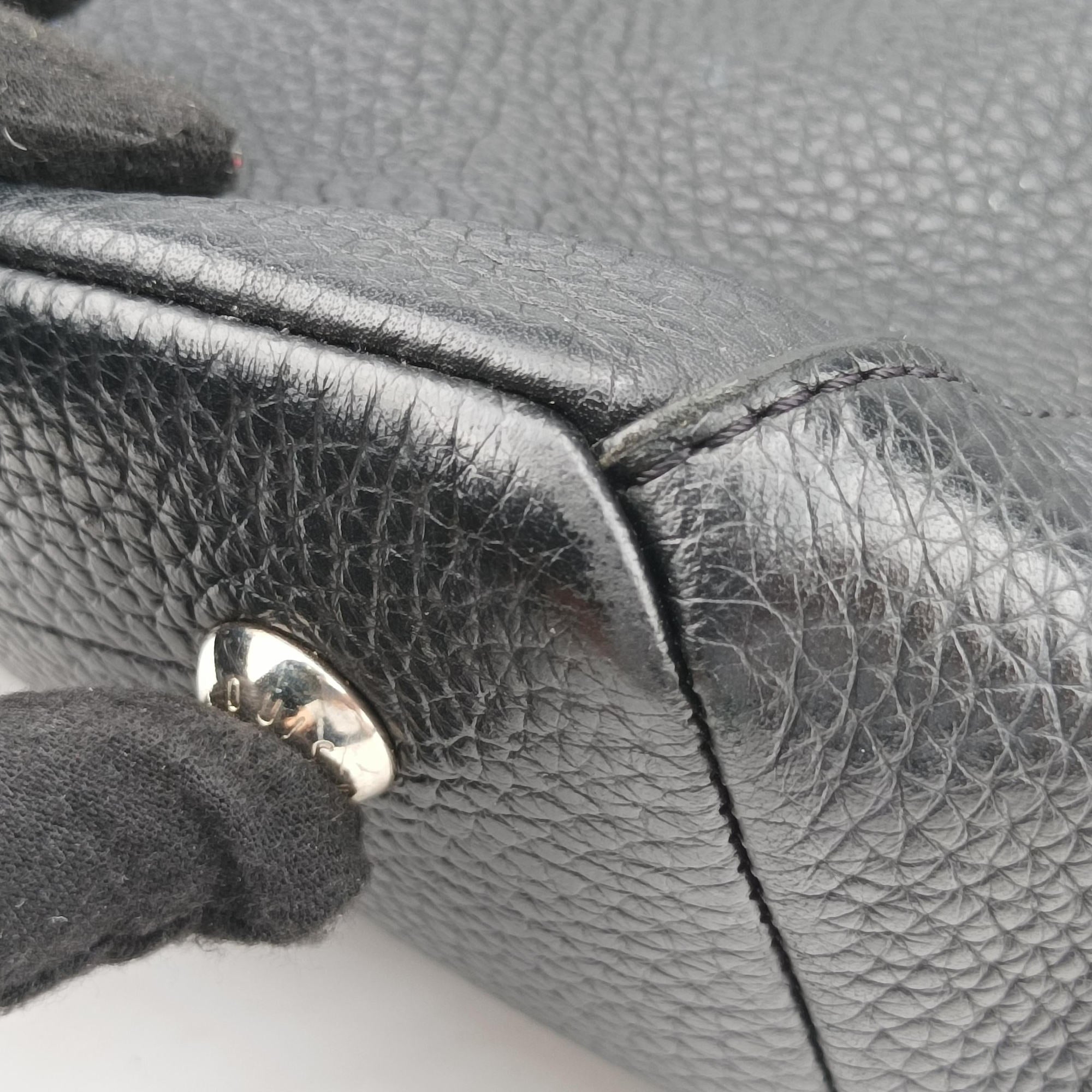 Vintage Louis Vuitton ARMAND Noir Taurillon Leather M42687 backpack/rucksack | stylenewstar