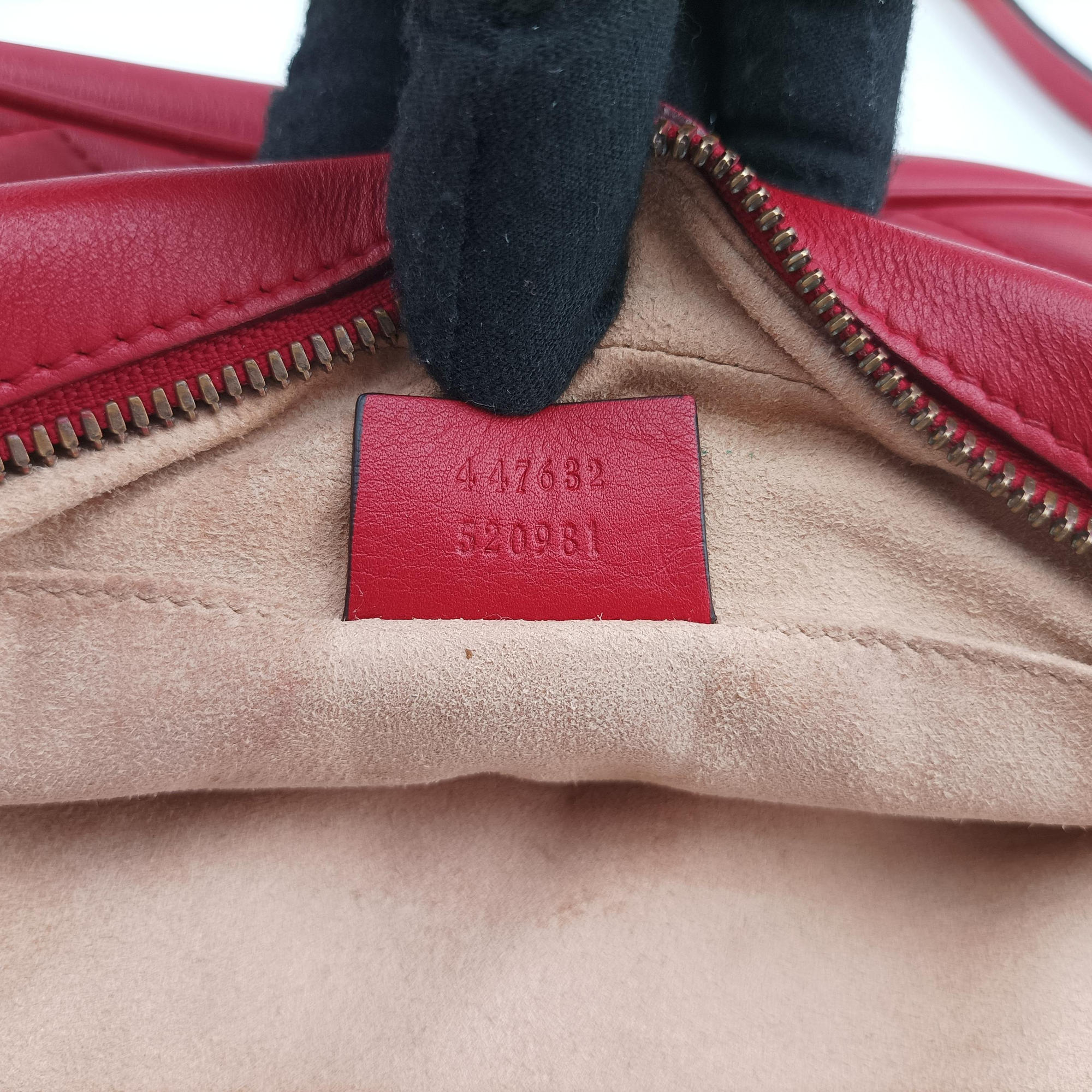 Secondhand Gucci GG Marmont Red Leather 447632 shoulderbag | stylenewstar