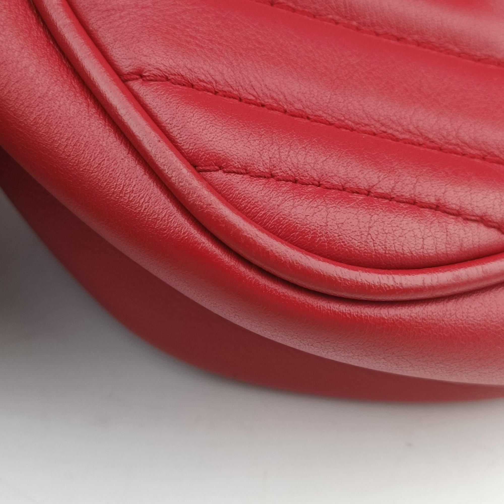 Secondhand Gucci GG Marmont Red Leather 447632 shoulderbag | stylenewstar