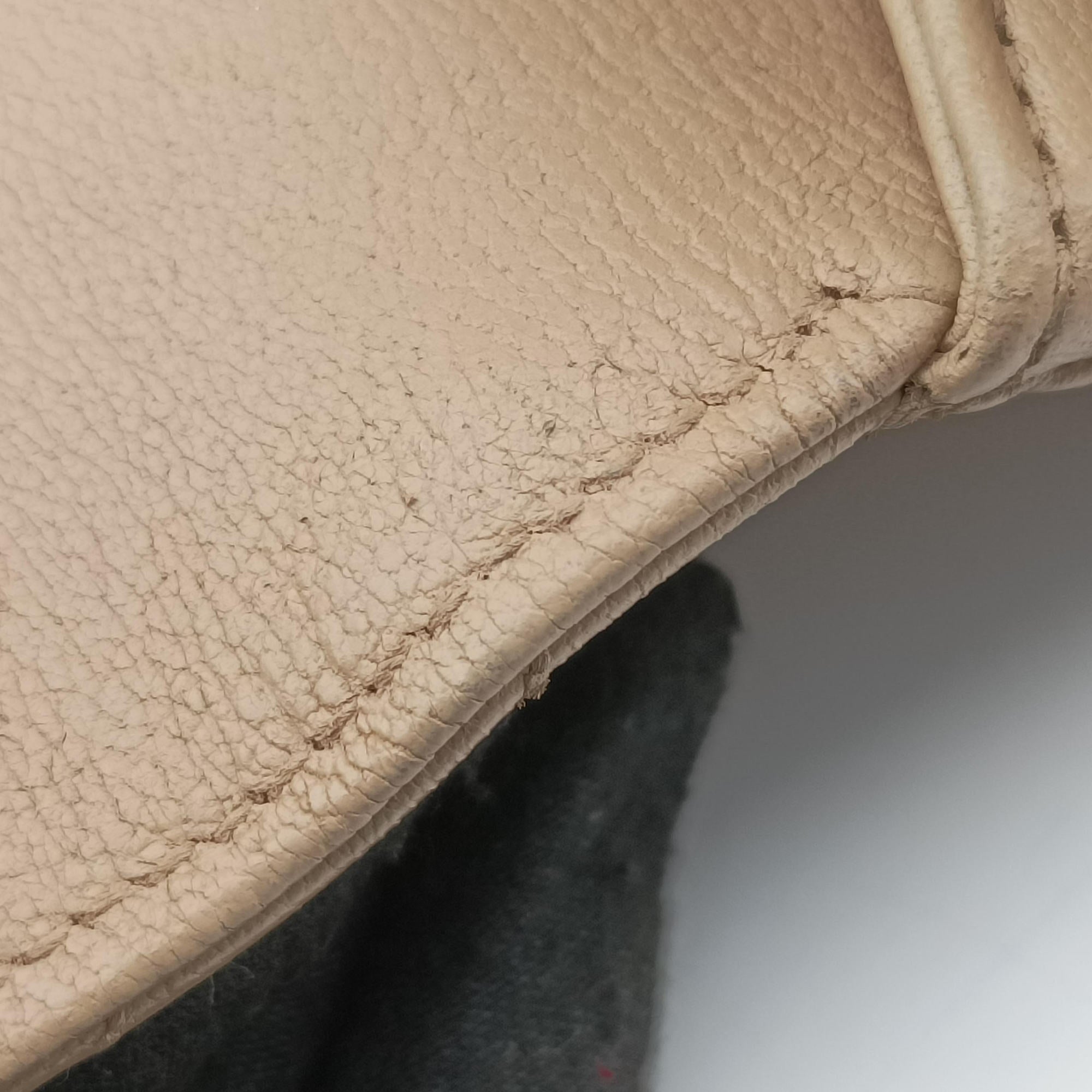 Pre-owned Yves Saint Laurent COLLEGE Beige Leather 428056 shoulderbag | stylenewstar