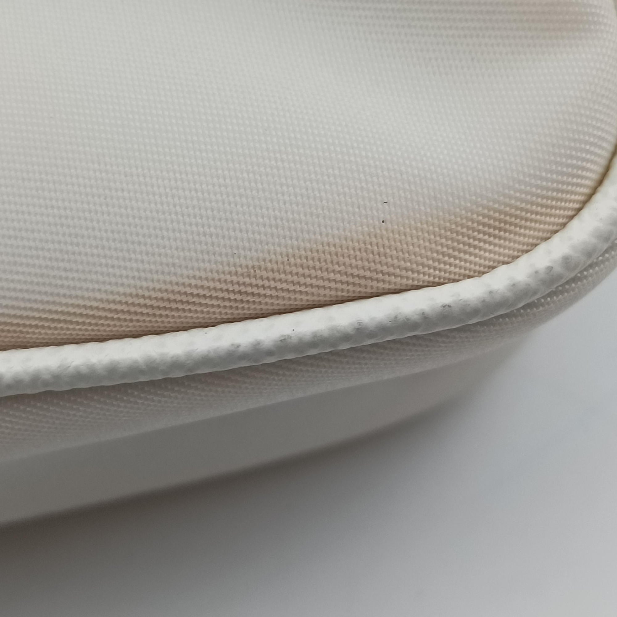 Secondhand Prada Re-Edition Nylon Mini White nylon 1TT122 shoulderbag | stylenewstar