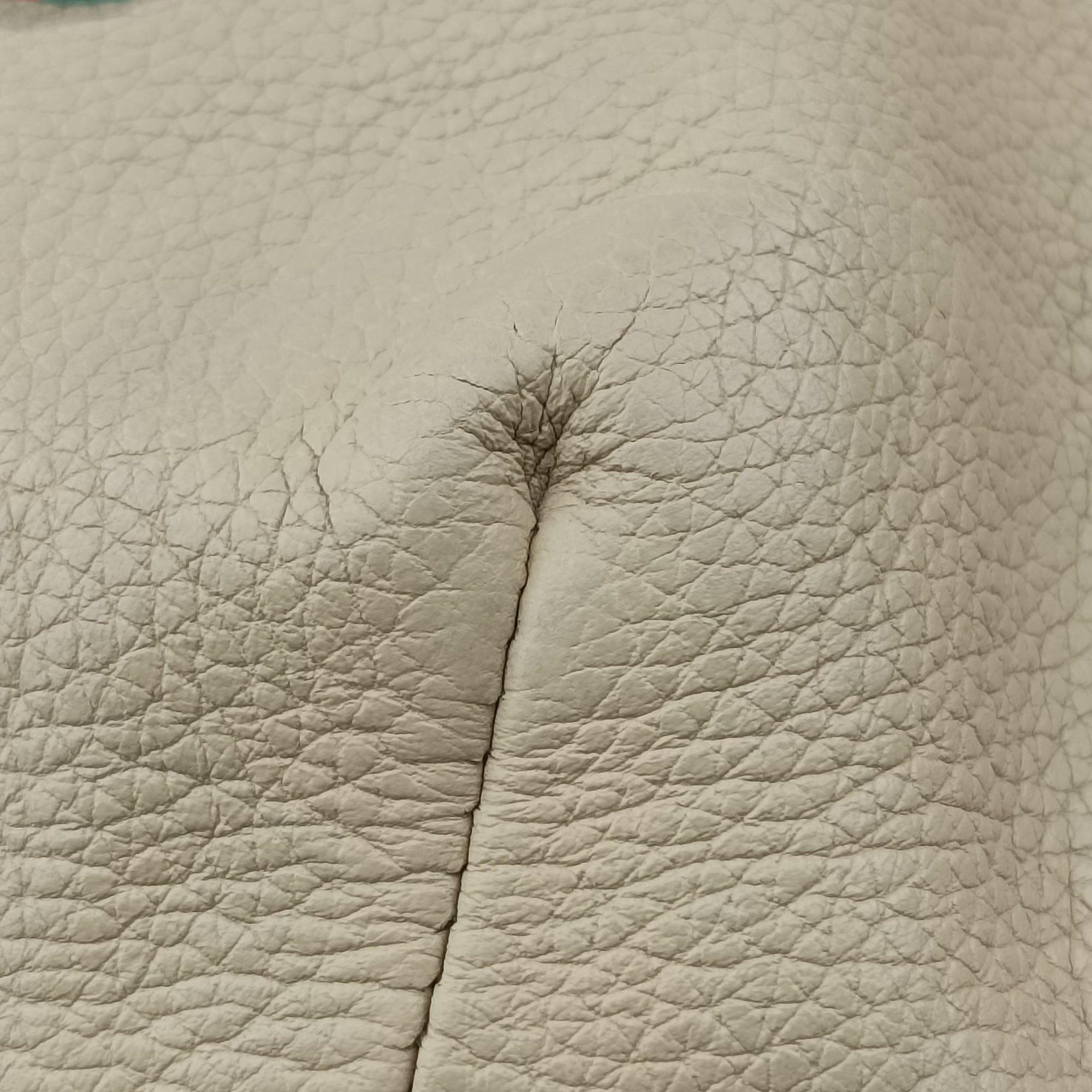 Vintage Gucci Print White Leather 493869 bum bag/waist bag | stylenewstar