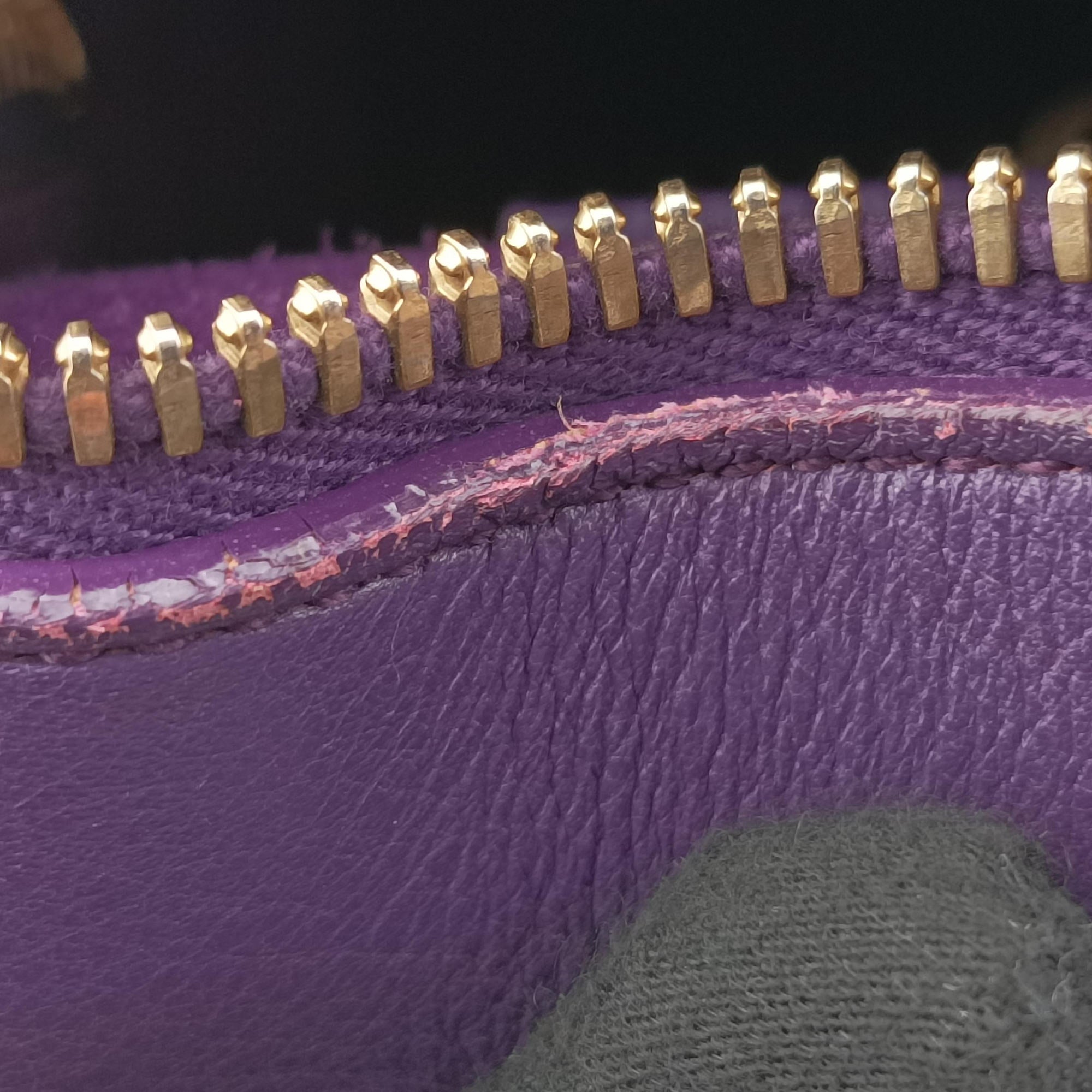 Secondhand Yves Saint Laurent baby Cabas Purple Leather 357395 handbag | stylenewstar