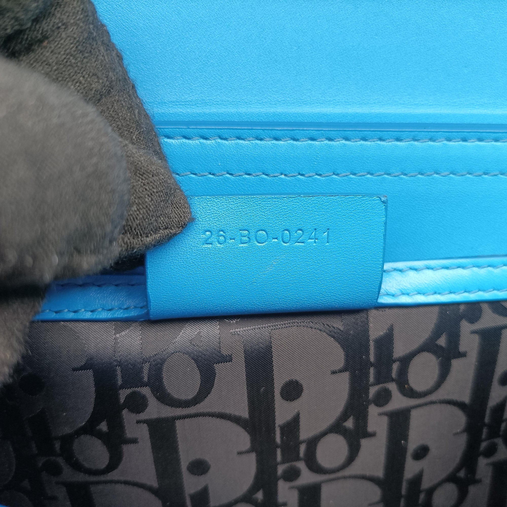 Secondhand Christian Dior Lock Blue Leather  shoulderbag | stylenewstar