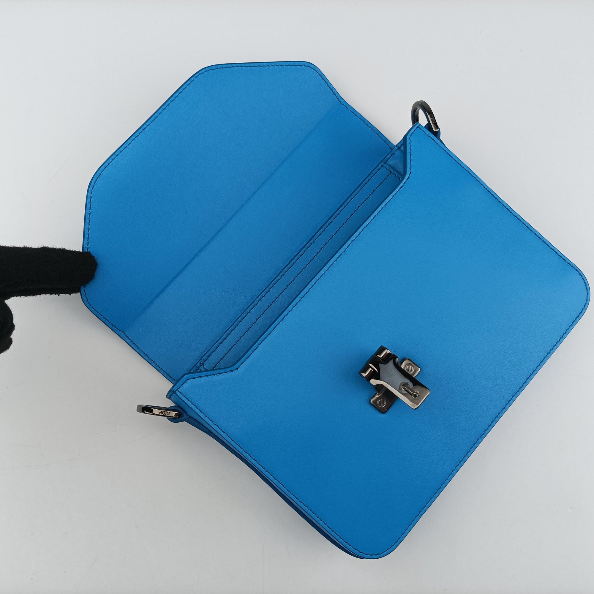 Secondhand Christian Dior Lock Blue Leather  shoulderbag | stylenewstar